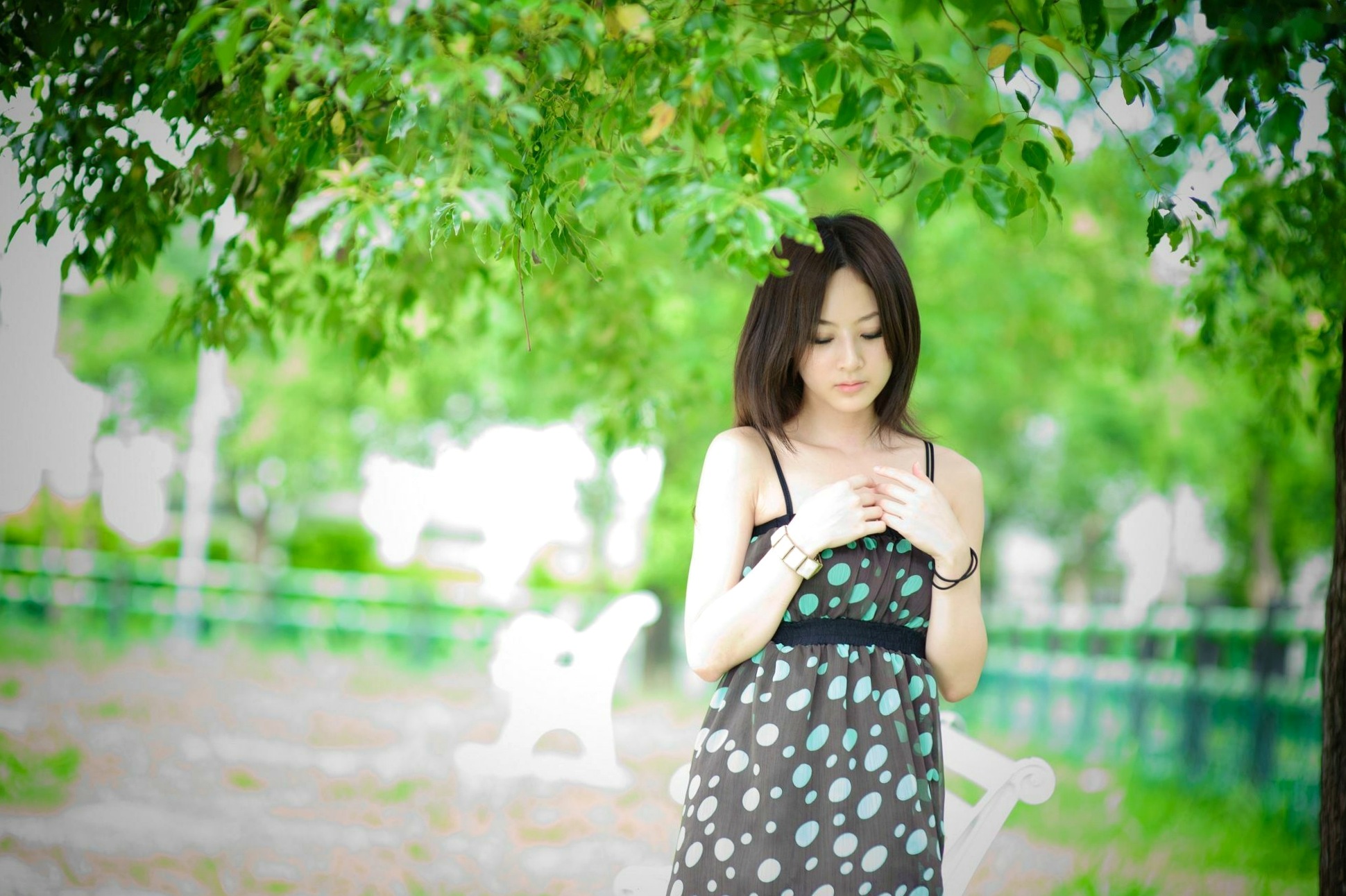 Gallery - 台湾正妹张允霏果子MM户外街拍写真，清新甜美气质，永和四号公园治愈系少女外拍图集台湾清新户外街拍治愈系 女神私房照_秀色女神 - image 8