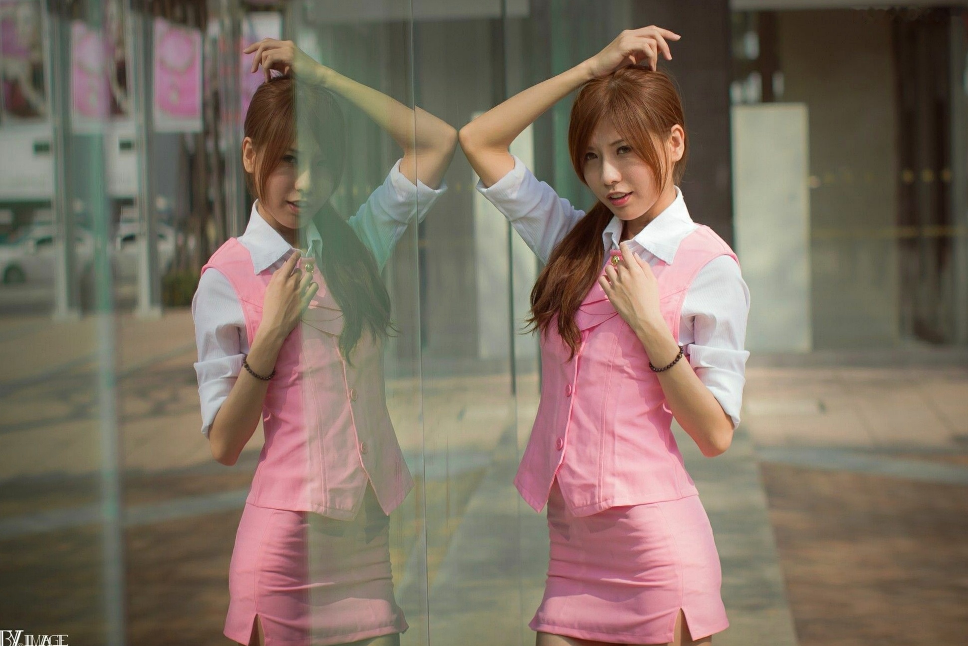 Gallery - 台湾正妹张子瀞《小瀞》职场OL套装与街拍清新风格写真集[28P]台湾气质街拍制服女神 女神私房照_秀色女神 - image 10
