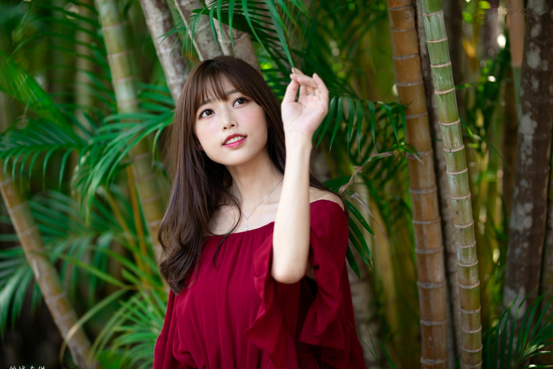 Gallery - 台湾正妹Lady憶憶/彭丽嘉《士林官邸》户外写真，优雅红裙清纯气质女神清新街拍台湾气质清新户外女神 女神私房照_秀色女神 - image 33