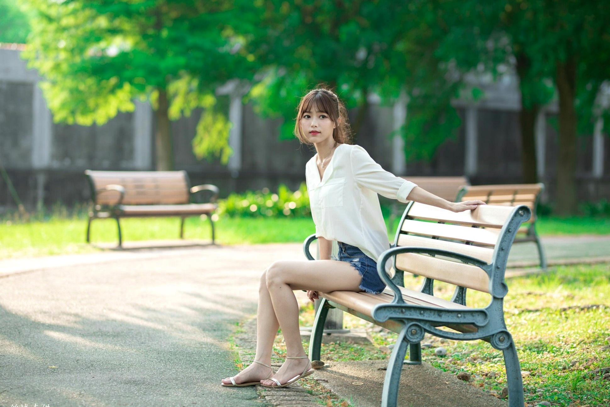 Gallery - 台湾正妹Lady憶憶/彭丽嘉《士林官邸》户外写真，优雅红裙清纯气质女神清新街拍台湾气质清新户外女神 女神私房照_秀色女神 - image 58