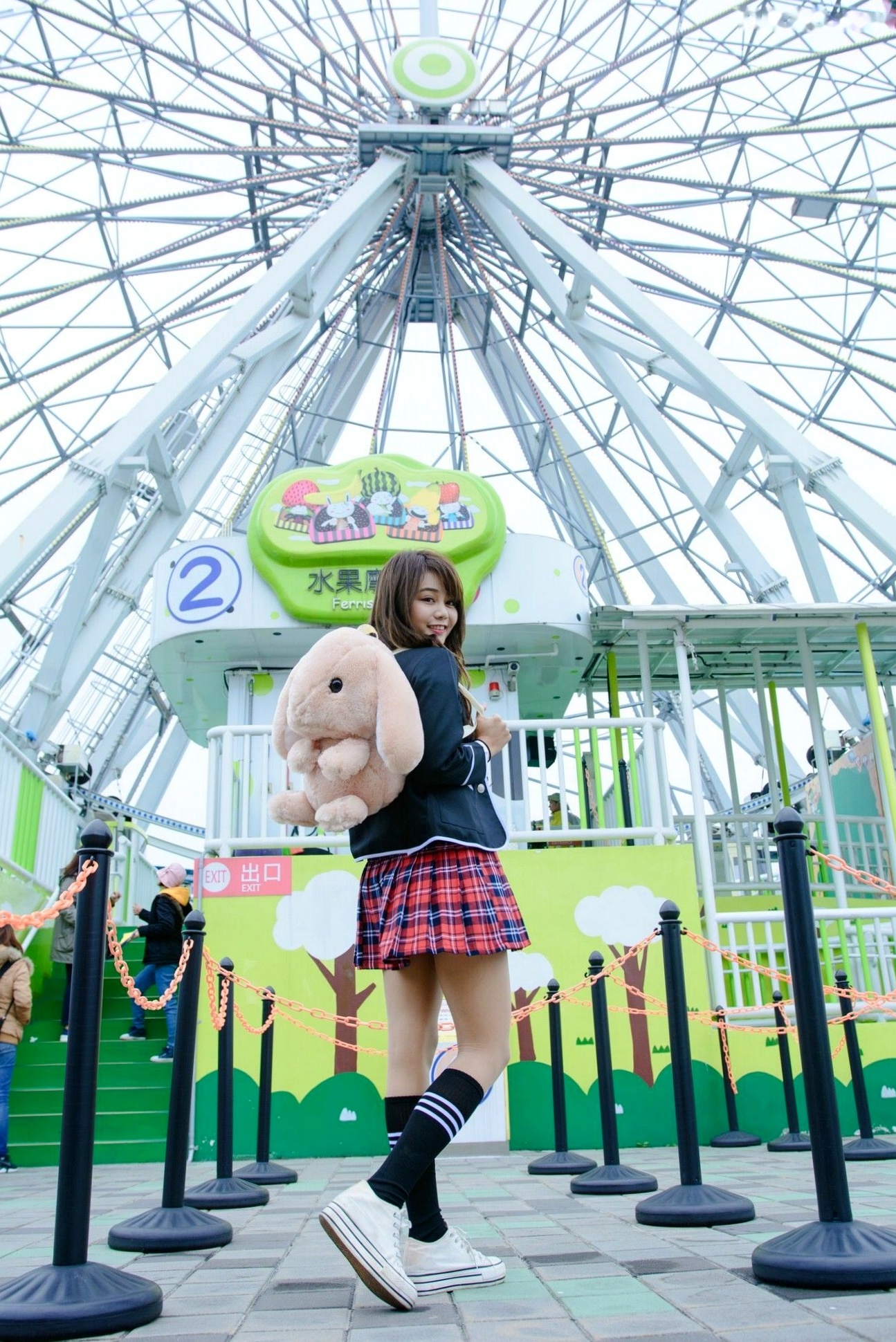 Gallery - 台湾正妹Candy孙卉彤：新儿童乐园清纯JK制服写真，元气满满的校园女神台湾校服制服清纯治愈系 女神私房照_秀色女神 - image 15