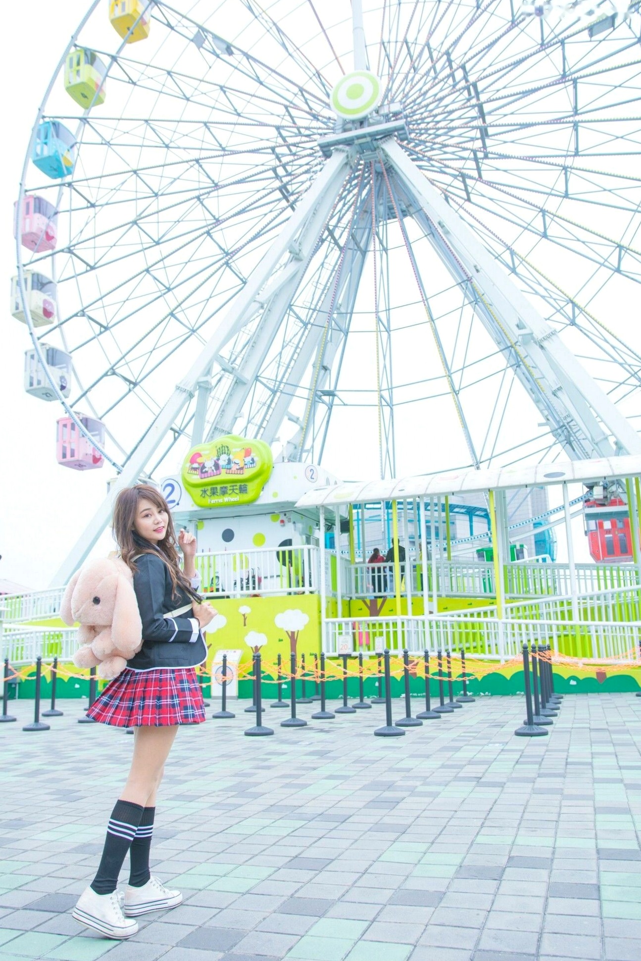Gallery - 台湾正妹Candy孙卉彤：新儿童乐园清纯JK制服写真，元气满满的校园女神台湾校服制服清纯治愈系 女神私房照_秀色女神 - image 25