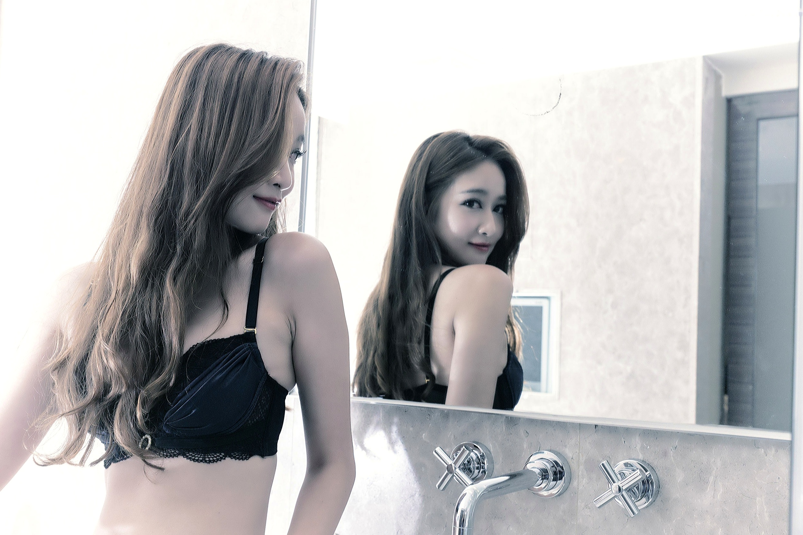 Gallery - 台湾正妹康凯乐Kaylar《性感内衣私房》酒店床边诱惑写真集 - 气质美女迷人私房照台湾性感内衣私房照诱惑 女神私房照_秀色女神 - image 15