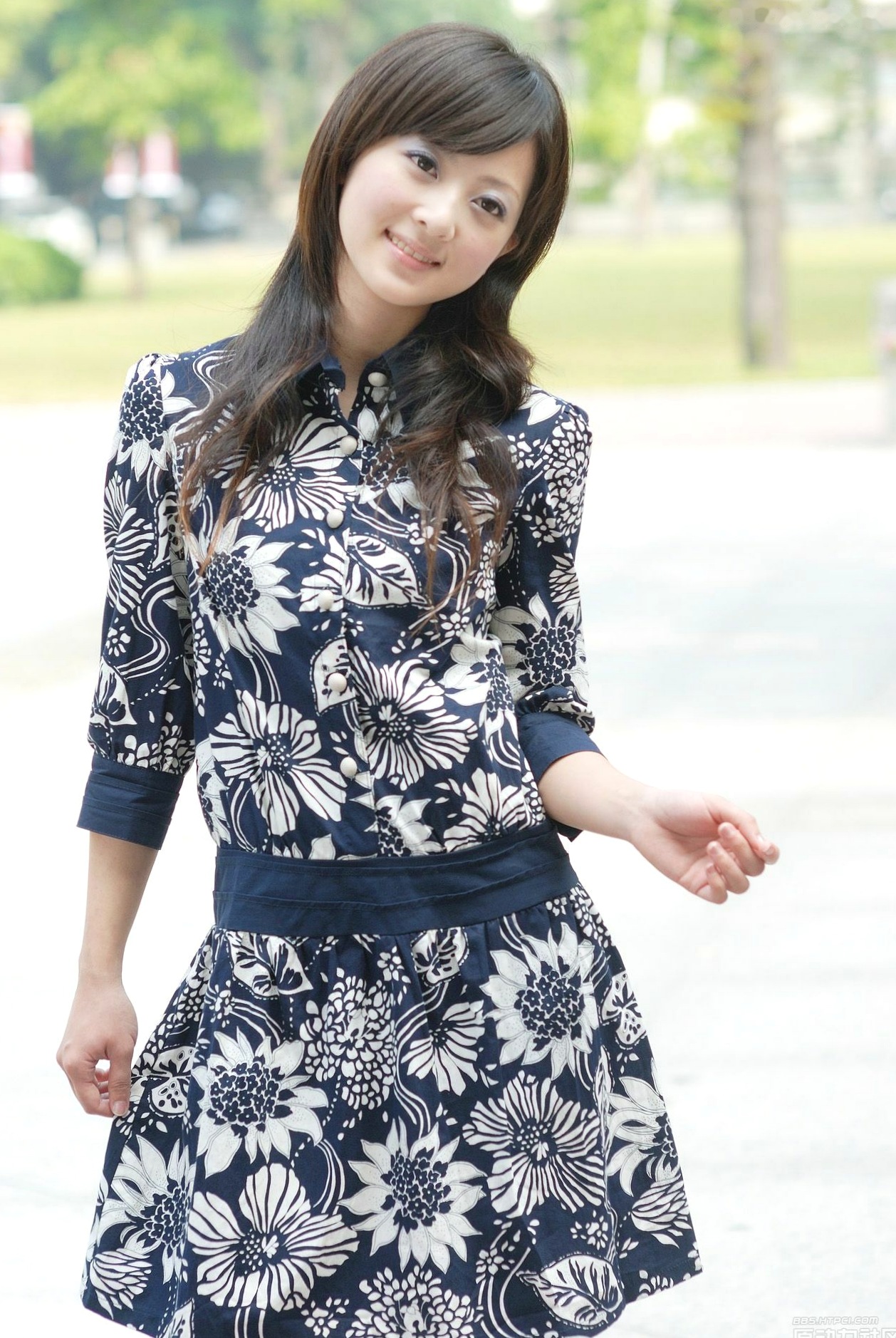 Gallery - 台湾正妹果子MM/Mikako甜美写真，清新邻家系穿搭，治愈系元气少女时尚街拍精选台湾清纯清新治愈系 女神私房照_秀色女神 - image 2