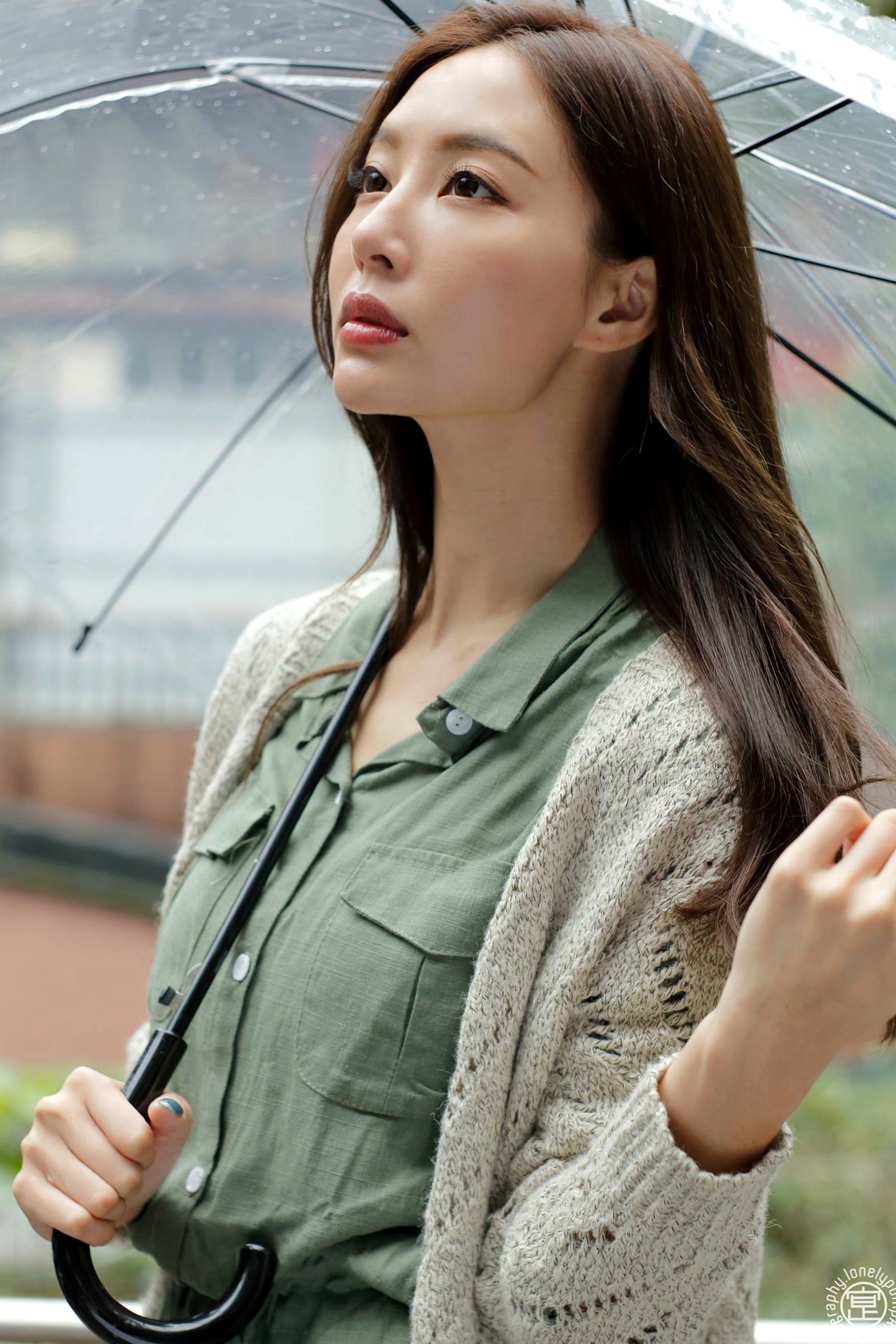 Gallery - 台湾正妹Emma江雨恩街拍写真，《西藏路+南機場公寓》城市氛围感清新女神生活私房照台湾气质清新街拍女神 女神私房照_秀色女神 - image 3