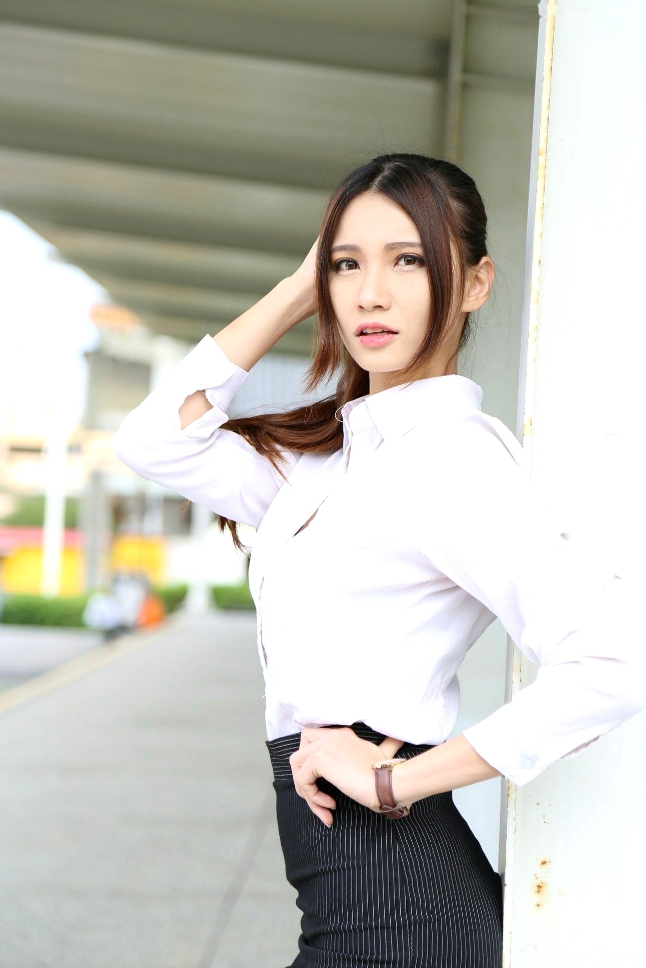 Gallery - 台湾正妹蔡译心Candice街拍黑丝OL制服写真，职场风包臀裙秀长腿女神诱惑台湾制服丝袜街拍气质 女神私房照_秀色女神 - image 3