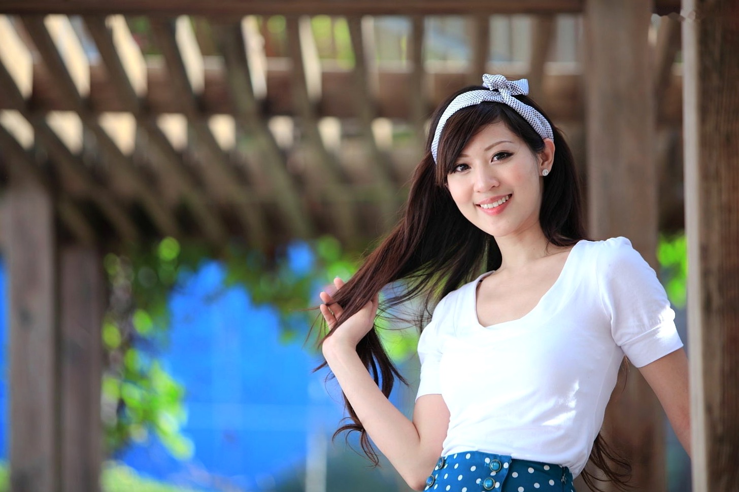 Gallery - 台湾正妹陈韦蓉/韩雨洁户外清新写真：绿荫公园里的治愈系微笑与甜美风情（98P）台湾清新户外治愈系白嫩 女神私房照_秀色女神 - image 26