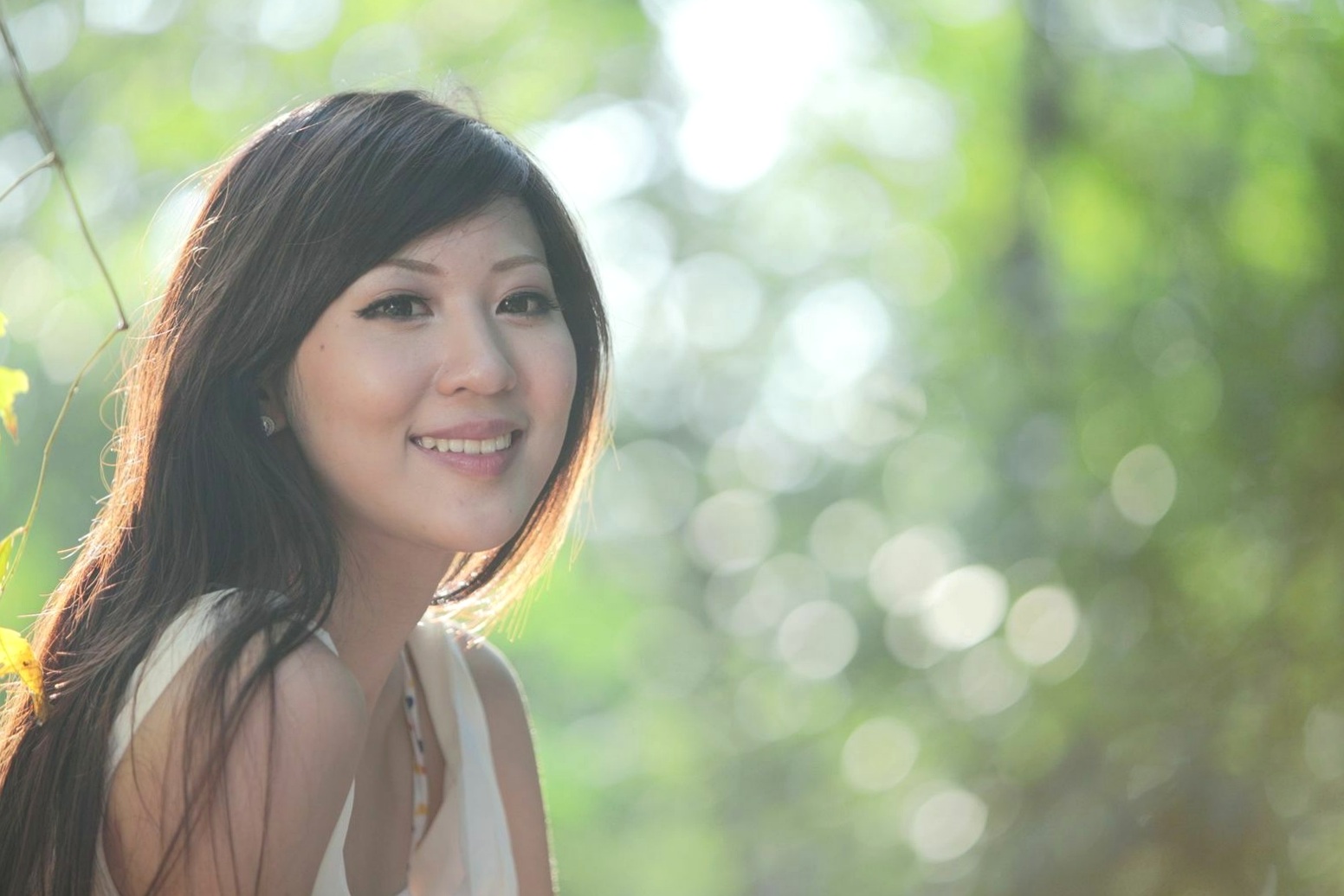 Gallery - 台湾正妹陈韦蓉/韩雨洁户外清新写真：绿荫公园里的治愈系微笑与甜美风情（98P）台湾清新户外治愈系白嫩 女神私房照_秀色女神 - image 82