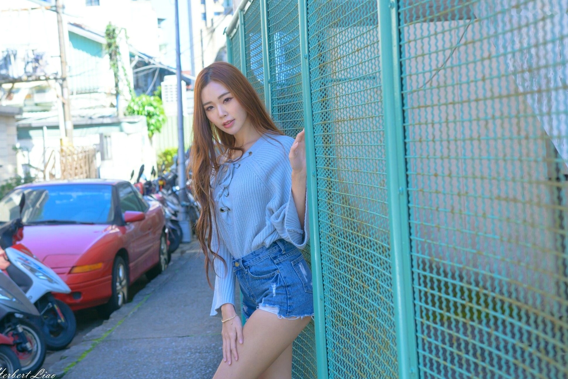 Gallery - 台湾正妹黄上晏Rubis古亭站街拍写真，清新毛衣搭配热裤尽显修长美腿，都市邻家风情台湾街拍美腿气质清新 女神私房照_秀色女神 - image 53