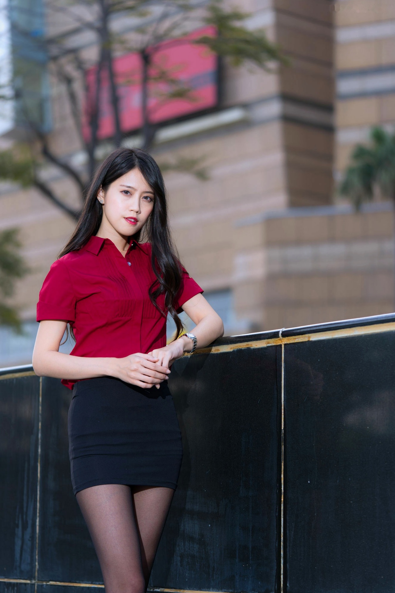 Gallery - 台湾正妹Candy宝儿职场OL风写真：梦时代公园街拍，黑丝美腿展现迷人御姐魅力台湾街拍丝袜气质御女郎 - Royal Lady  女神私房照_秀色女神 - image 6