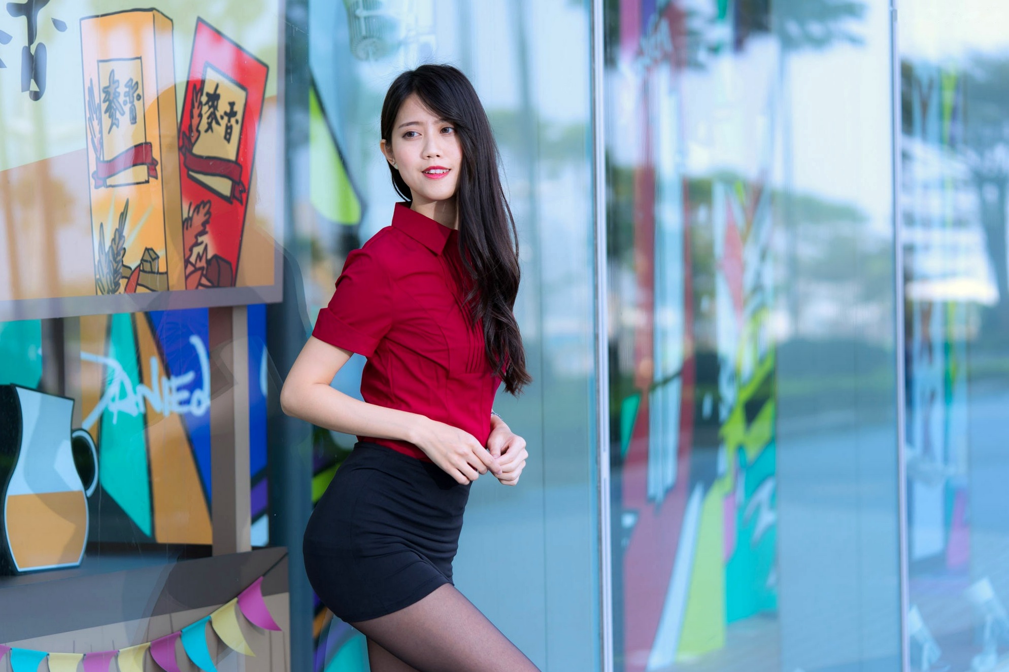 Gallery - 台湾正妹Candy宝儿职场OL风写真：梦时代公园街拍，黑丝美腿展现迷人御姐魅力台湾街拍丝袜气质御女郎 - Royal Lady  女神私房照_秀色女神 - image 35