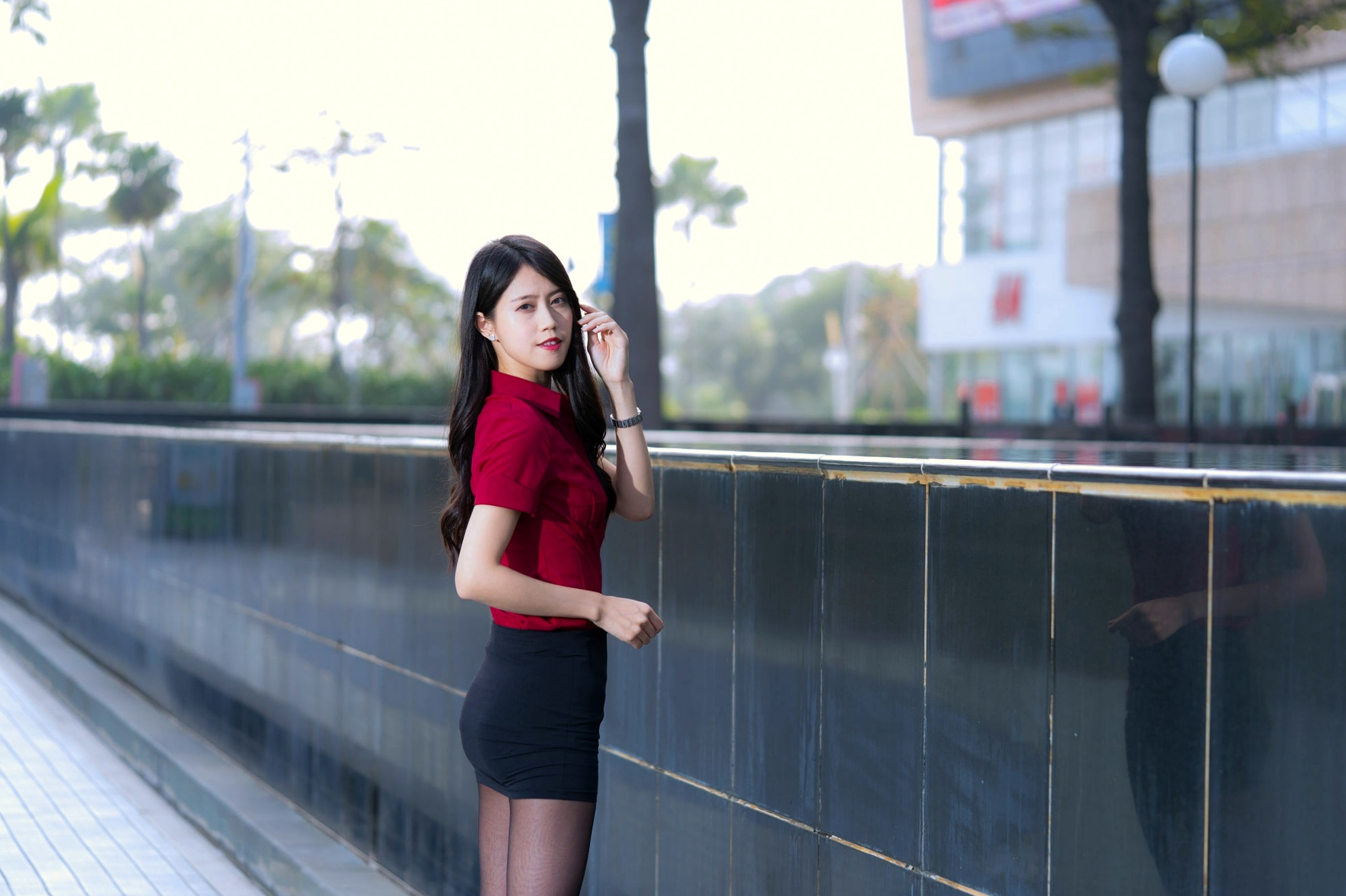 Gallery - 台湾正妹Candy宝儿职场OL风写真：梦时代公园街拍，黑丝美腿展现迷人御姐魅力台湾街拍丝袜气质御女郎 - Royal Lady  女神私房照_秀色女神 - image 58