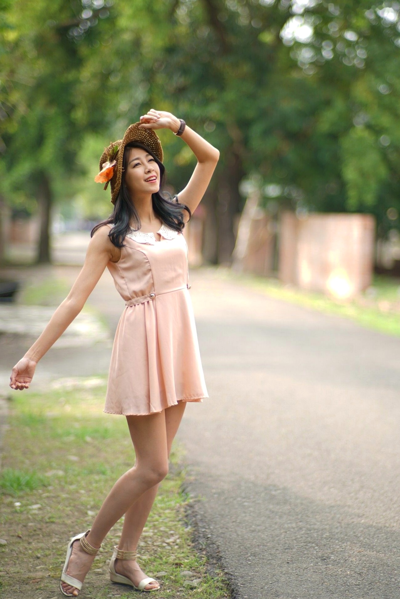 Gallery - 台湾正妹_ 简嘉莹(小紫)：光复新村户外清新连衣裙与职业空姐制服风格写真集 [55P]台湾空姐制服清新气质 女神私房照_秀色女神 - image 47