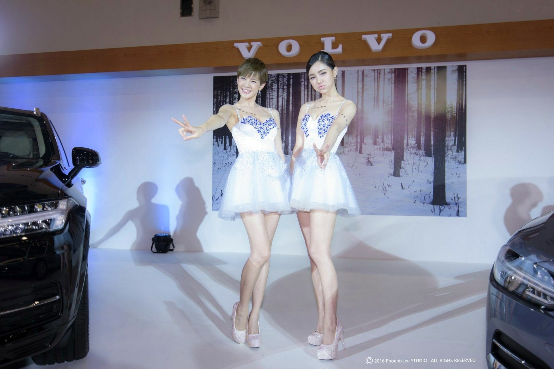 Gallery - 2017高雄新车大展美女车模高清图集，台湾气质正妹身着职业礼服秀美腿，高端车展现场实拍[65P]台湾气质美腿丝袜性感 女神私房照_秀色女神 - image 61