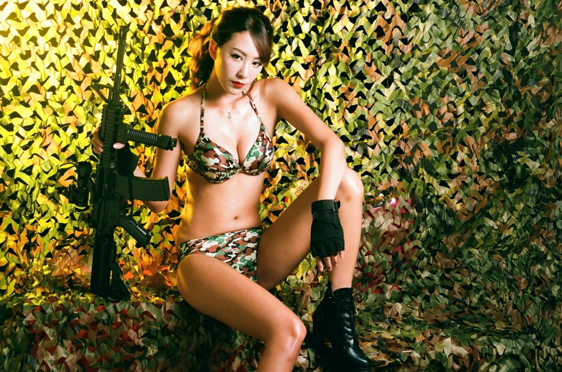 Gallery - 台湾正妹Miso夏晴性感私房黑丝内衣与野性迷彩女兵角色扮演写真台湾性感诱惑制服私房照 女神私房照_秀色女神 - image 37