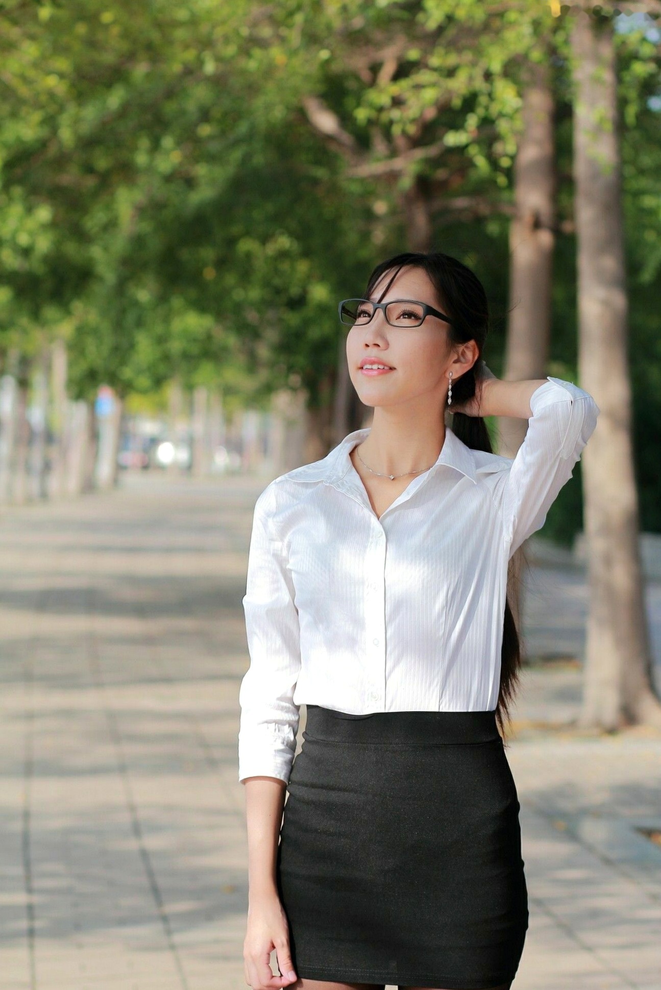 Gallery - 台湾正妹猪比，清新户外写真，运动风与制服黑丝演绎迷人气质，精选美图集台湾清新街拍气质黑丝 女神私房照_秀色女神 - image 7