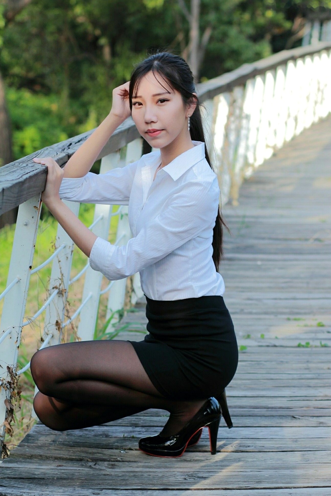 Gallery - 台湾正妹猪比，清新户外写真，运动风与制服黑丝演绎迷人气质，精选美图集台湾清新街拍气质黑丝 女神私房照_秀色女神 - image 19