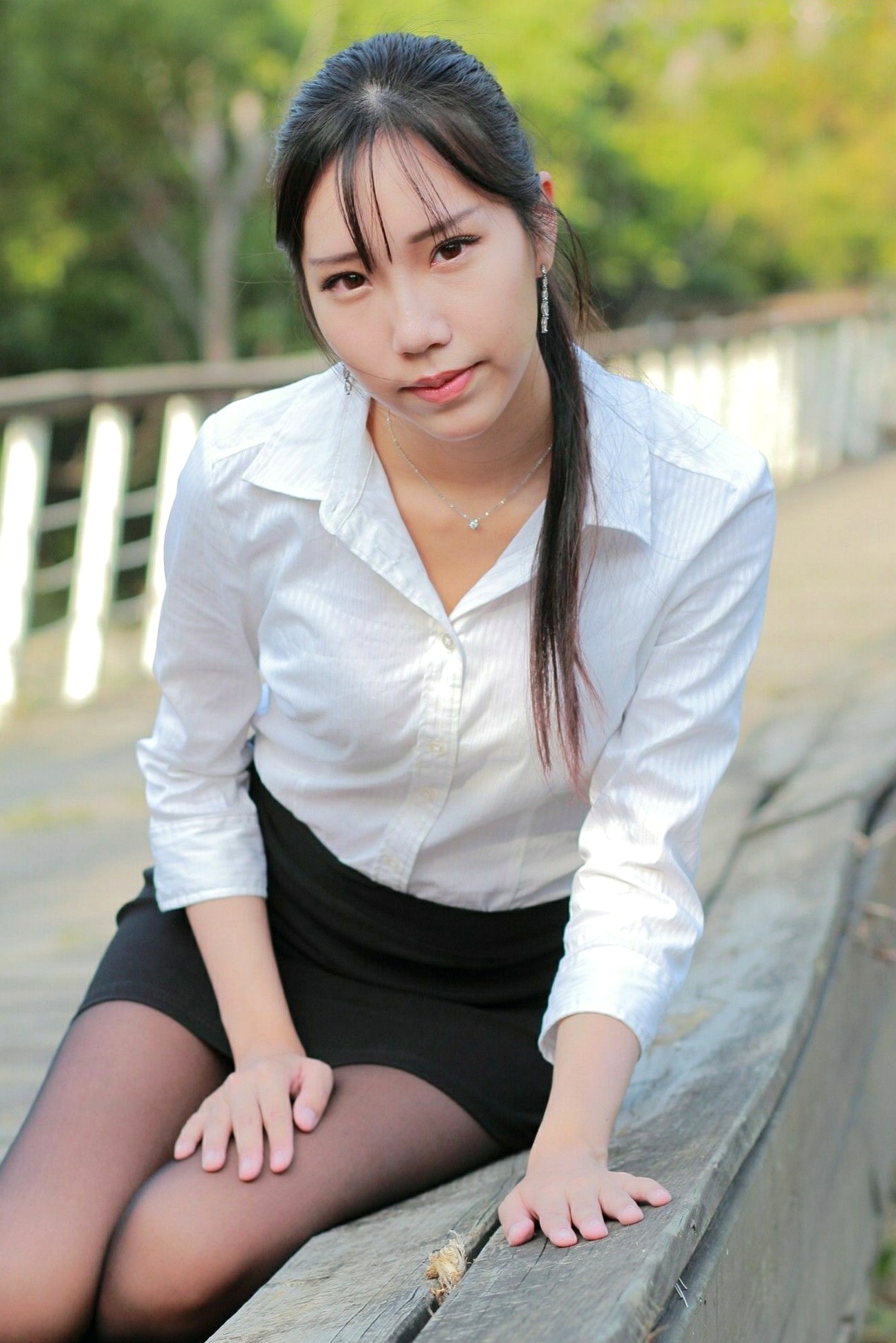 Gallery - 台湾正妹猪比，清新户外写真，运动风与制服黑丝演绎迷人气质，精选美图集台湾清新街拍气质黑丝 女神私房照_秀色女神 - image 23