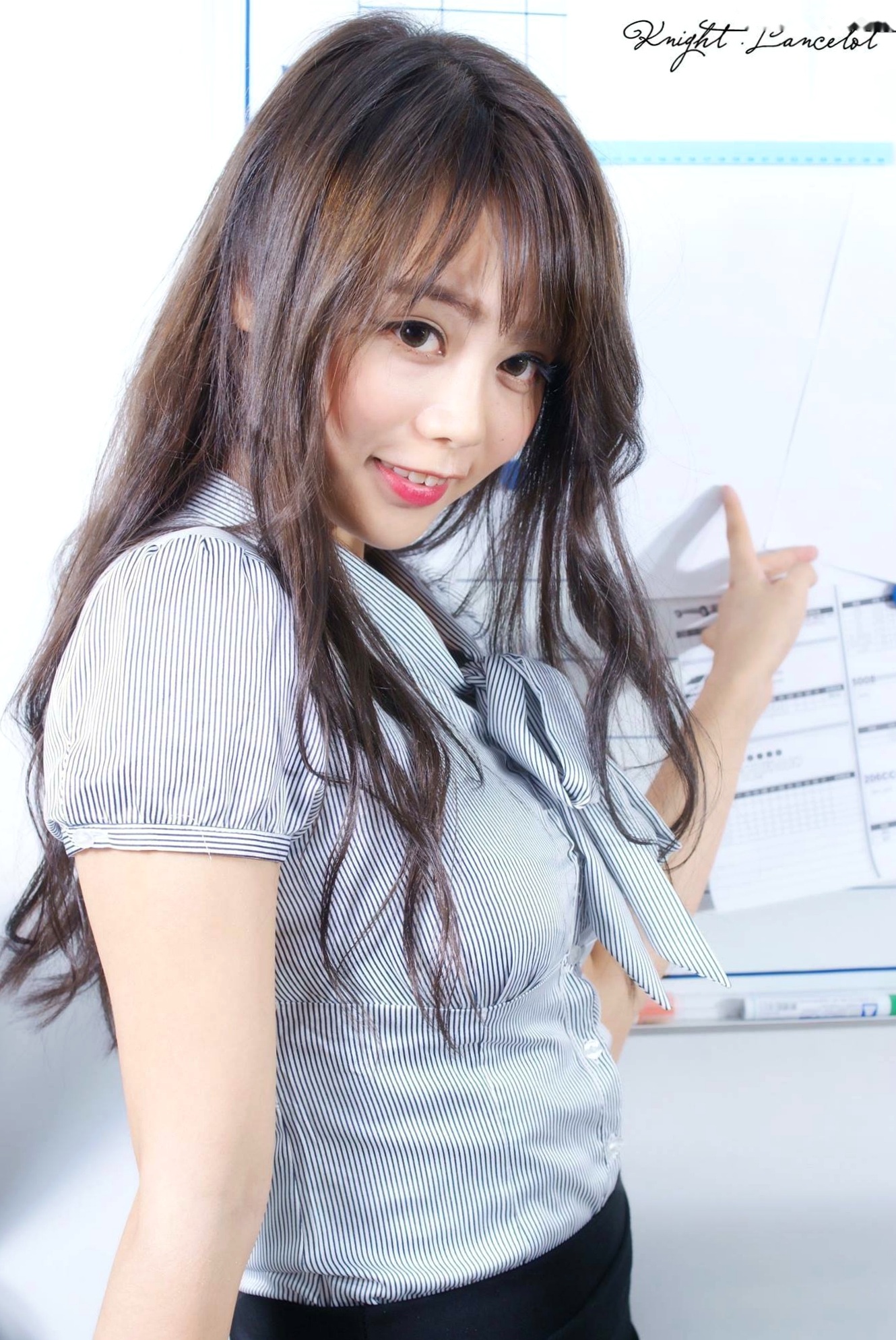 台湾正妹孙卉彤Candy《职场OL黑丝俏佳人》唯美制服诱惑写真[47P]