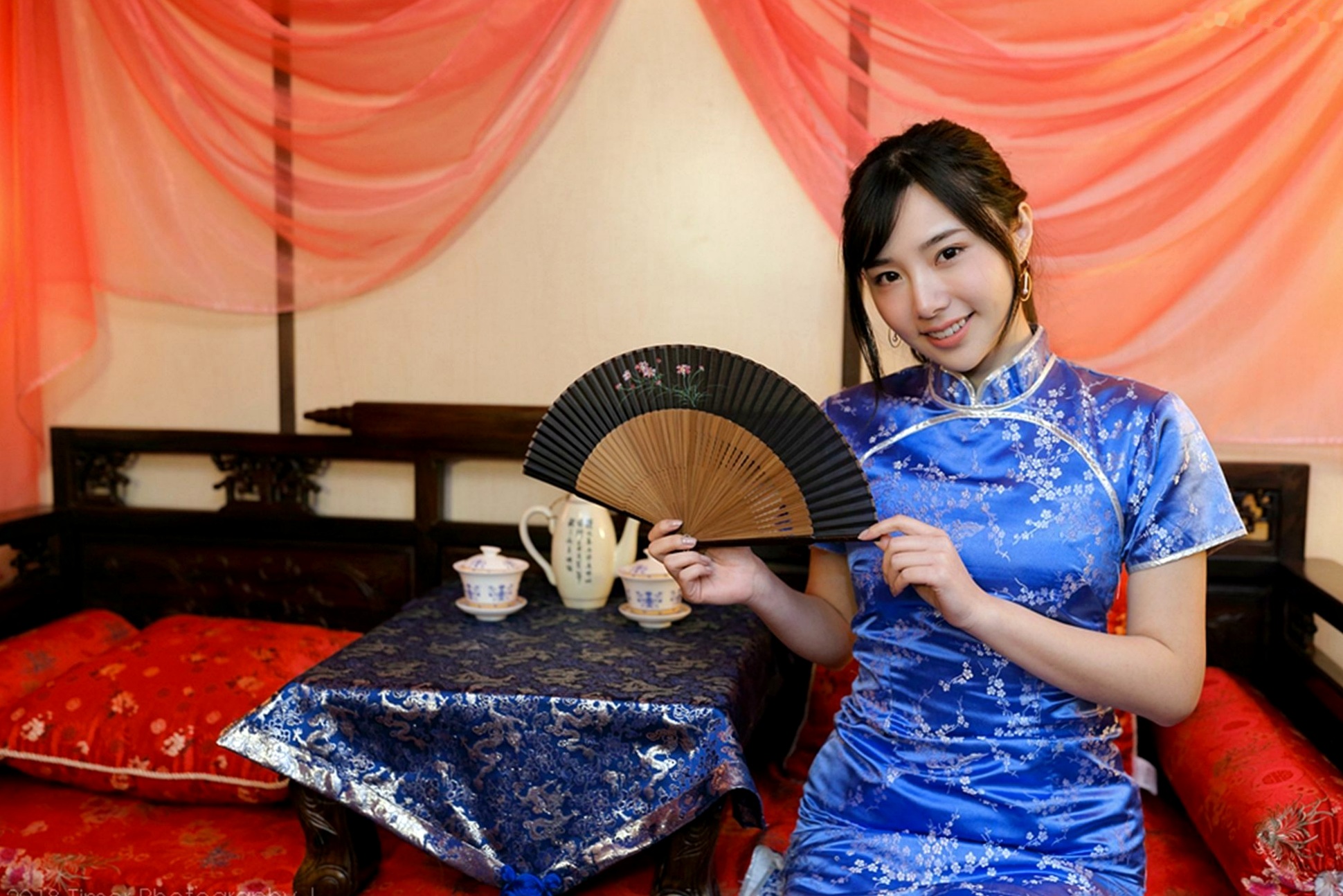 Gallery - 台湾正妹Zora陈思颖古典旗袍写真，新春主题棚拍优雅茶艺与古风书韵，尽显温婉动人魅力台湾气质旗袍清新 女神私房照_秀色女神 - image 3