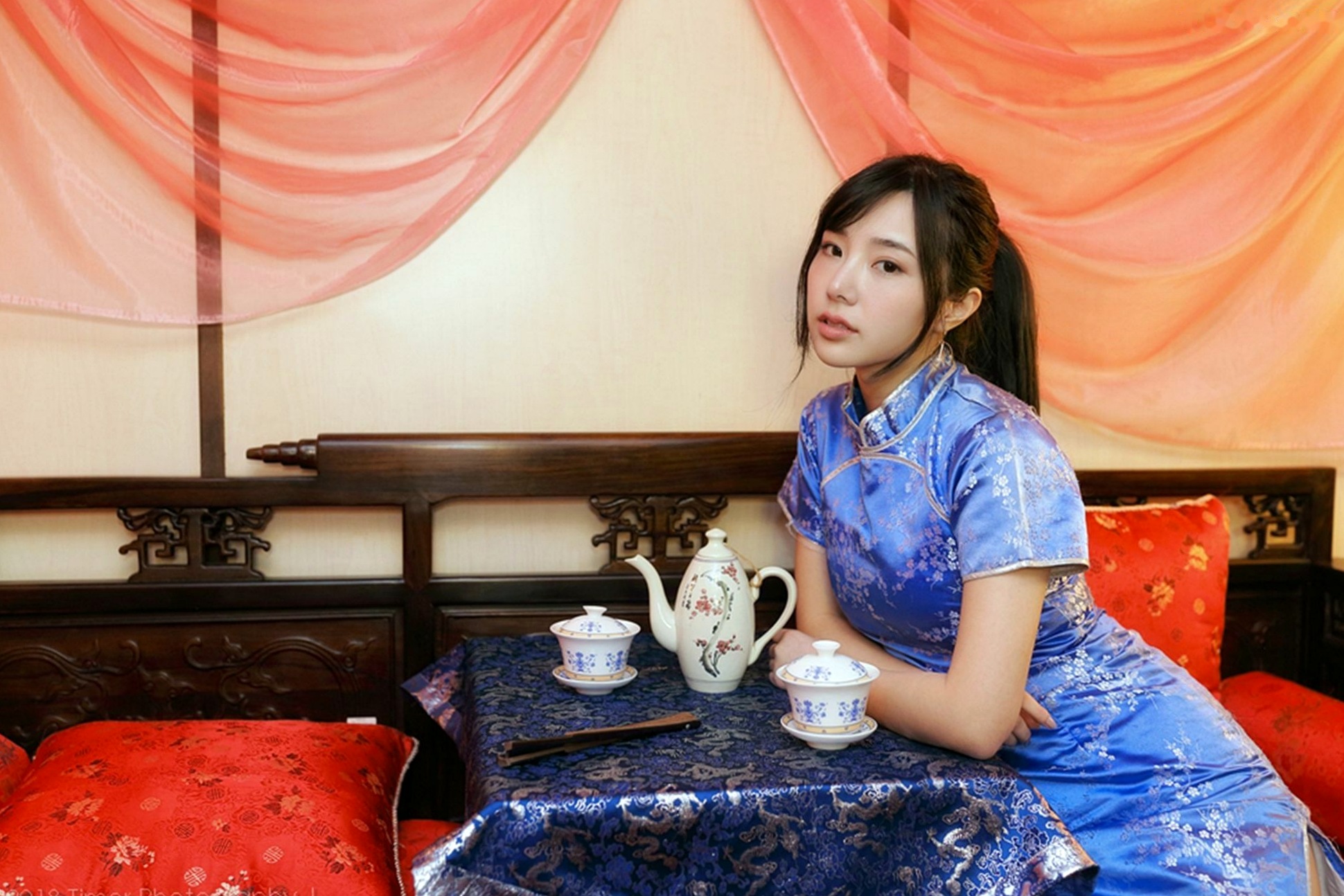 Gallery - 台湾正妹Zora陈思颖古典旗袍写真，新春主题棚拍优雅茶艺与古风书韵，尽显温婉动人魅力台湾气质旗袍清新 女神私房照_秀色女神 - image 21