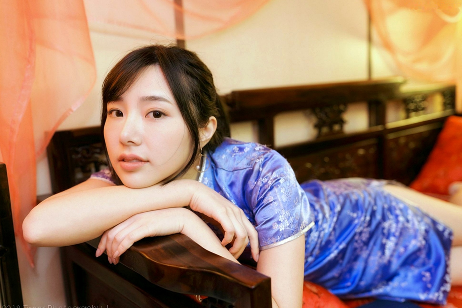 Gallery - 台湾正妹Zora陈思颖古典旗袍写真，新春主题棚拍优雅茶艺与古风书韵，尽显温婉动人魅力台湾气质旗袍清新 女神私房照_秀色女神 - image 42