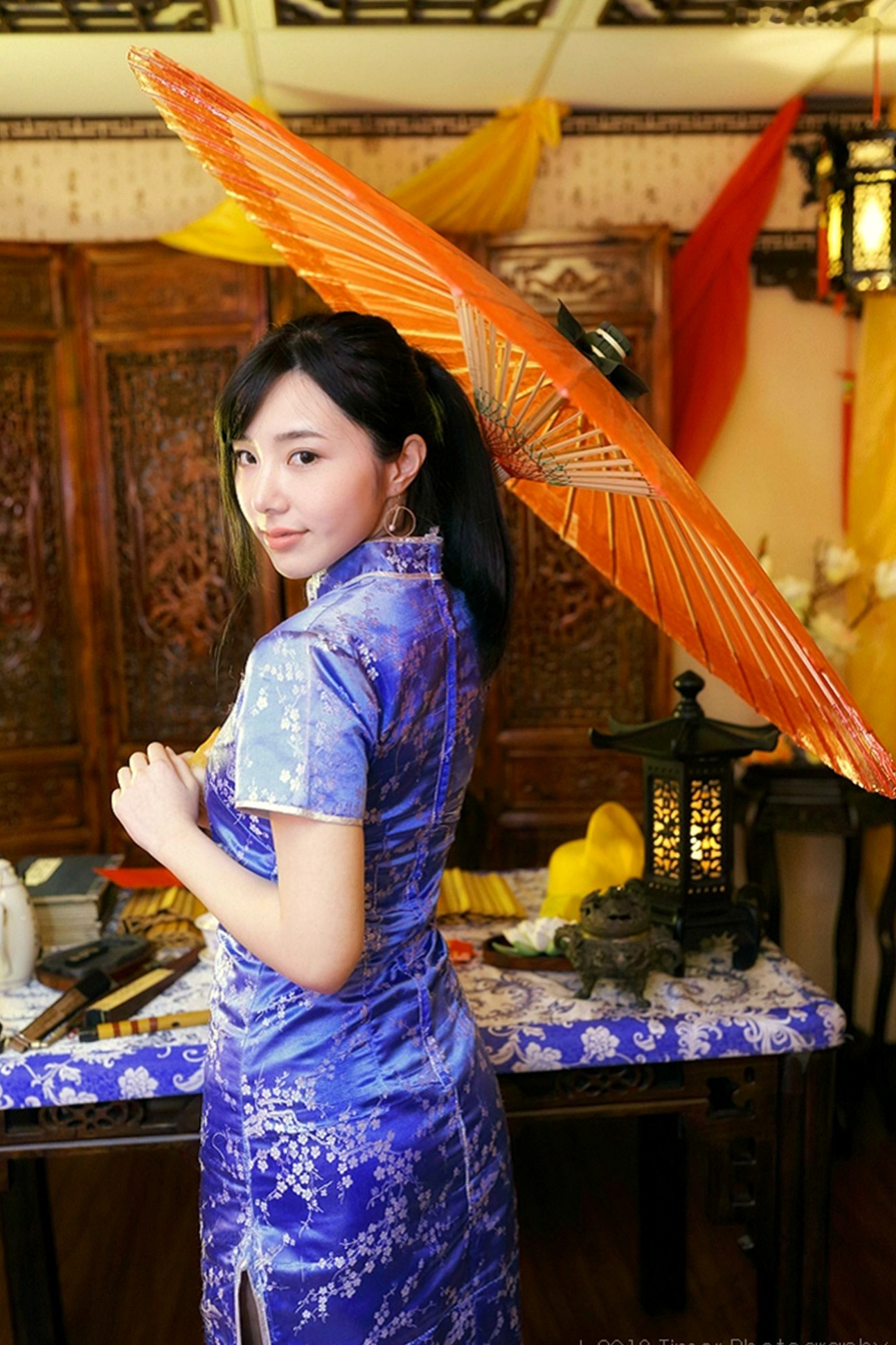 Gallery - 台湾正妹Zora陈思颖古典旗袍写真，新春主题棚拍优雅茶艺与古风书韵，尽显温婉动人魅力台湾气质旗袍清新 女神私房照_秀色女神 - image 70