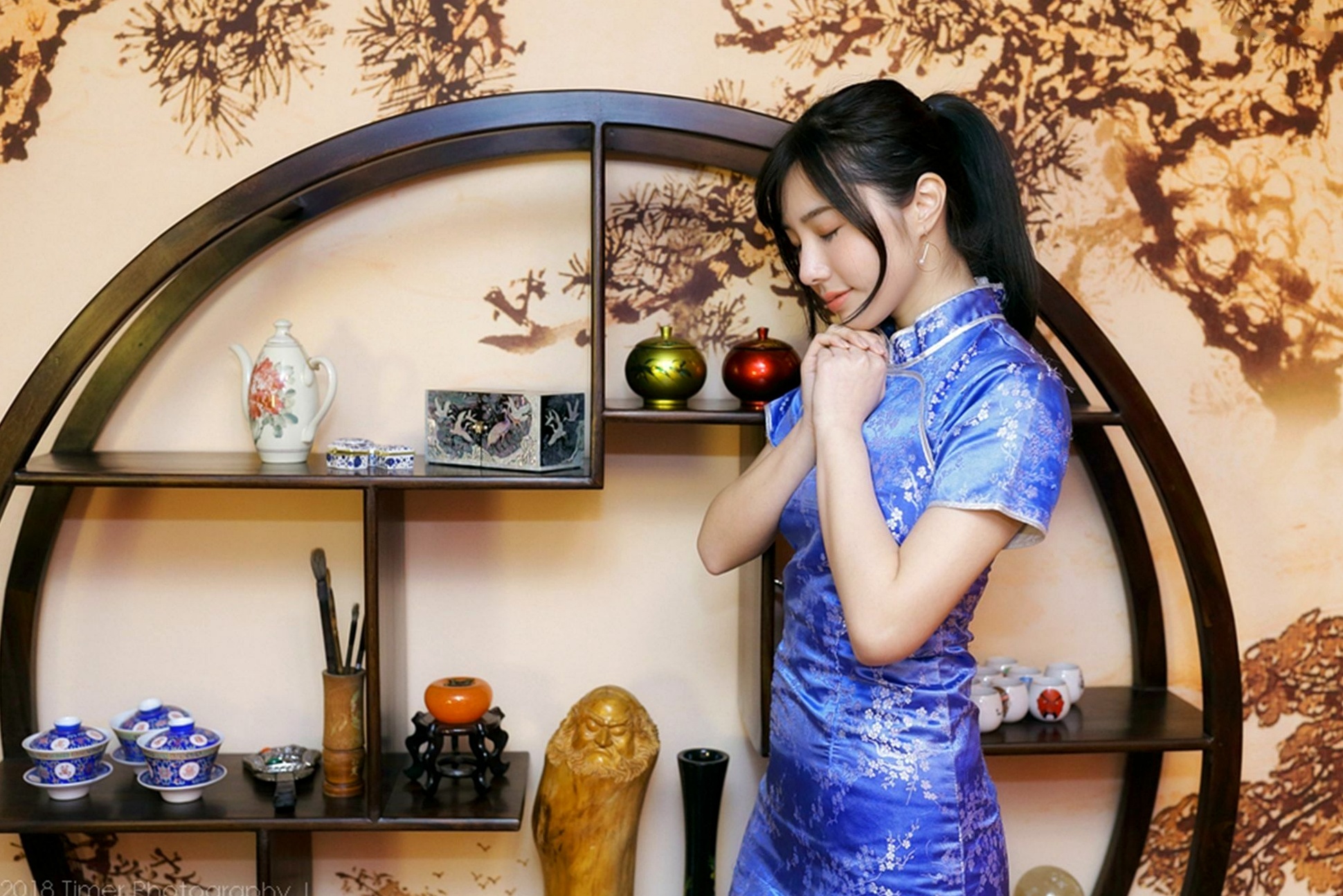 Gallery - 台湾正妹Zora陈思颖古典旗袍写真，新春主题棚拍优雅茶艺与古风书韵，尽显温婉动人魅力台湾气质旗袍清新 女神私房照_秀色女神 - image 83