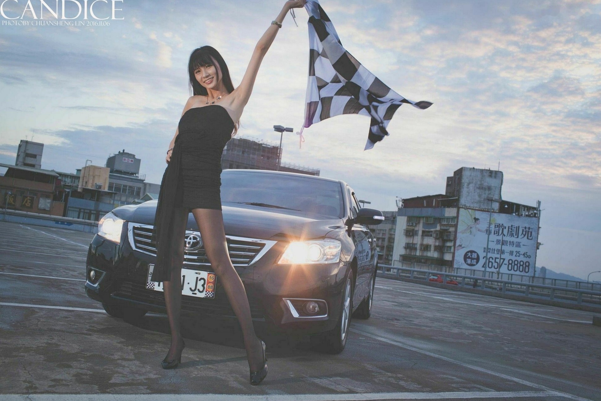 Gallery - 台湾正妹蔡译心Candice车内与户外赛车旗拍摄，职场风黑丝美腿极致诱惑，御姐气质写真台湾美腿黑丝性感诱惑 女神私房照_秀色女神 - image 72