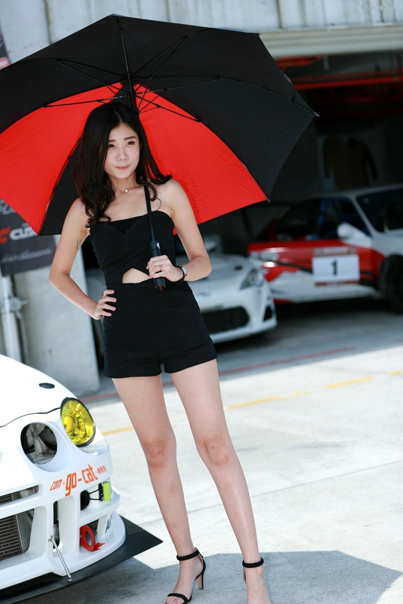 Gallery - 台湾正妹赛车女郎：TSF-R2台湾大赛车第二站，性感制服模特 - model现场高清图集 [150P]台湾制服性感美腿 女神私房照_秀色女神 - image 27