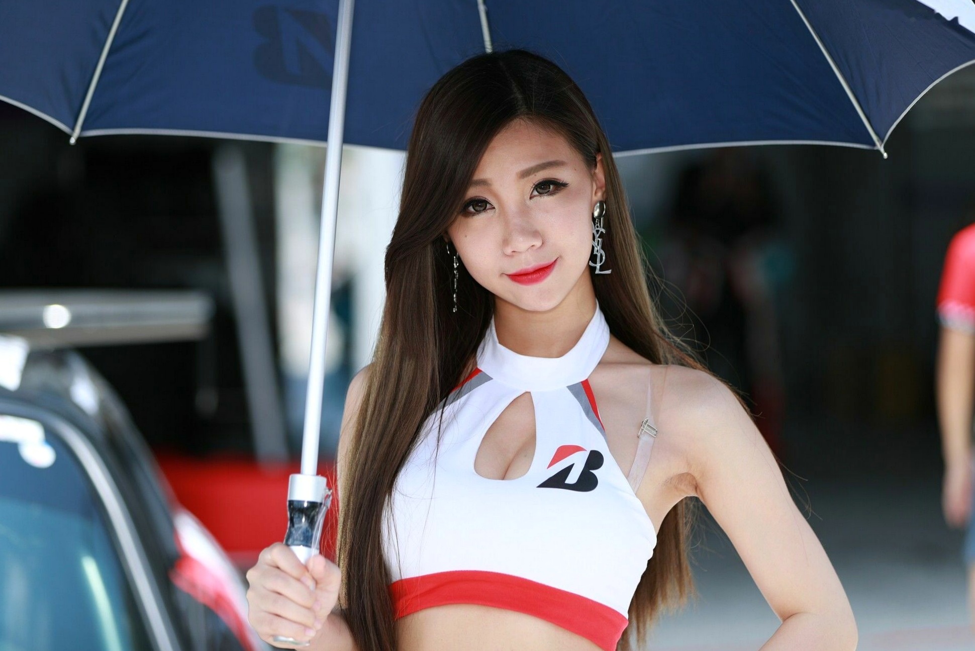Gallery - 台湾正妹赛车女郎：TSF-R2台湾大赛车第二站，性感制服模特 - model现场高清图集 [150P]台湾制服性感美腿 女神私房照_秀色女神 - image 49