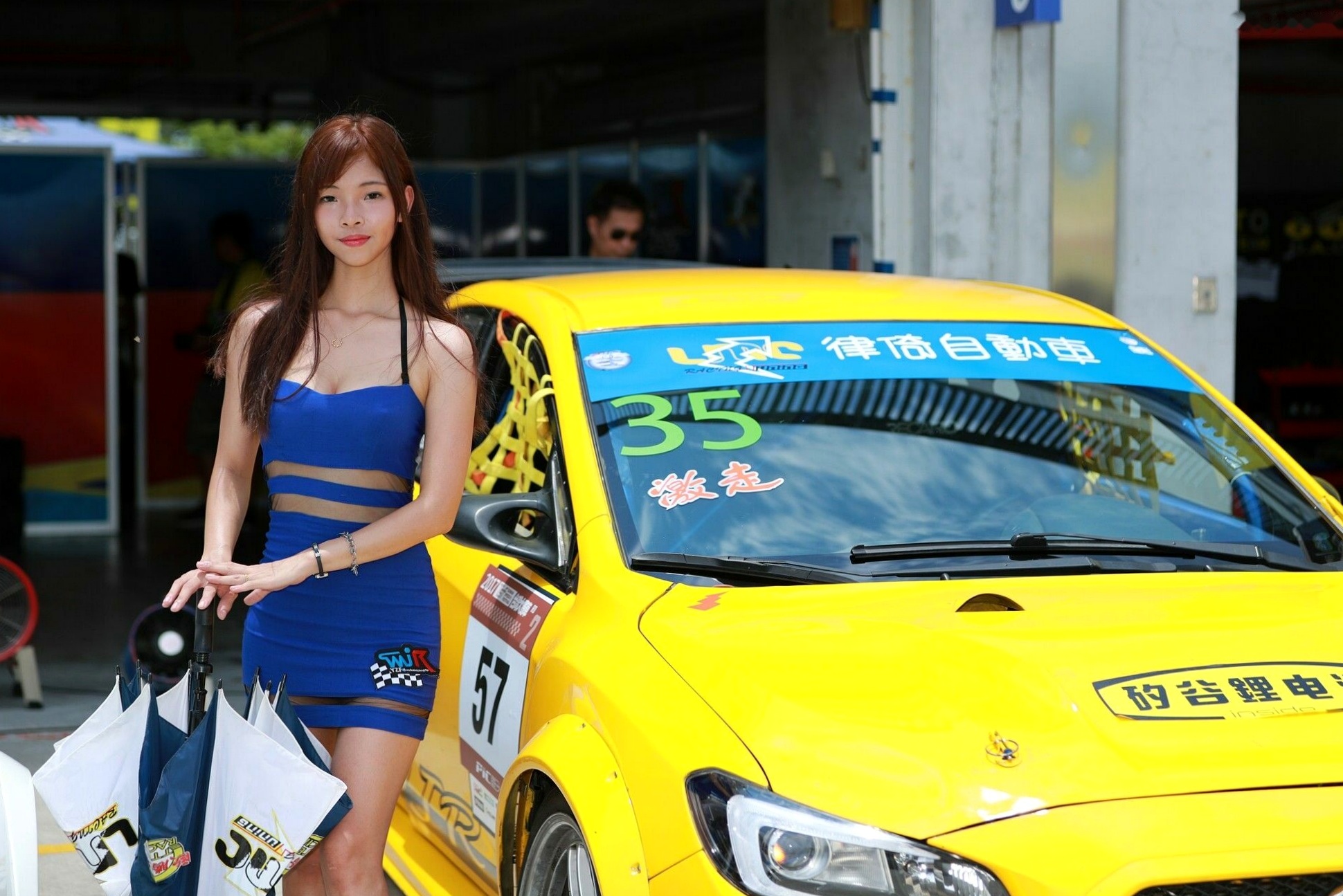 Gallery - 台湾正妹赛车女郎：TSF-R2台湾大赛车第二站，性感制服模特 - model现场高清图集 [150P]台湾制服性感美腿 女神私房照_秀色女神 - image 82