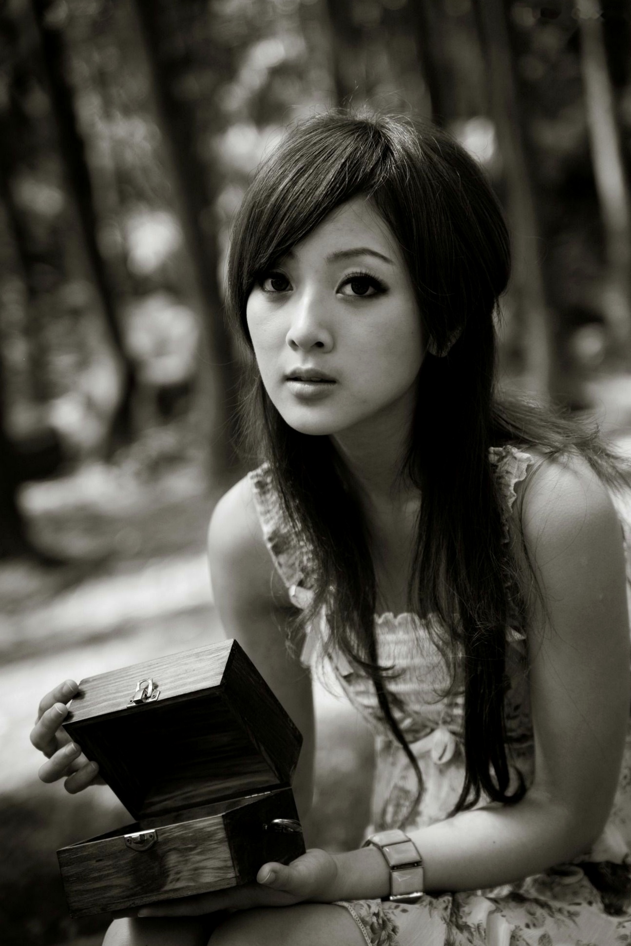 Gallery - 台湾正妹Mikako张凯洁黑白摄影写真_阳明山竹子湖唯美外拍_冷艳气质私房女神集锦台湾气质户外私房照冷艳 女神私房照_秀色女神 - image 11