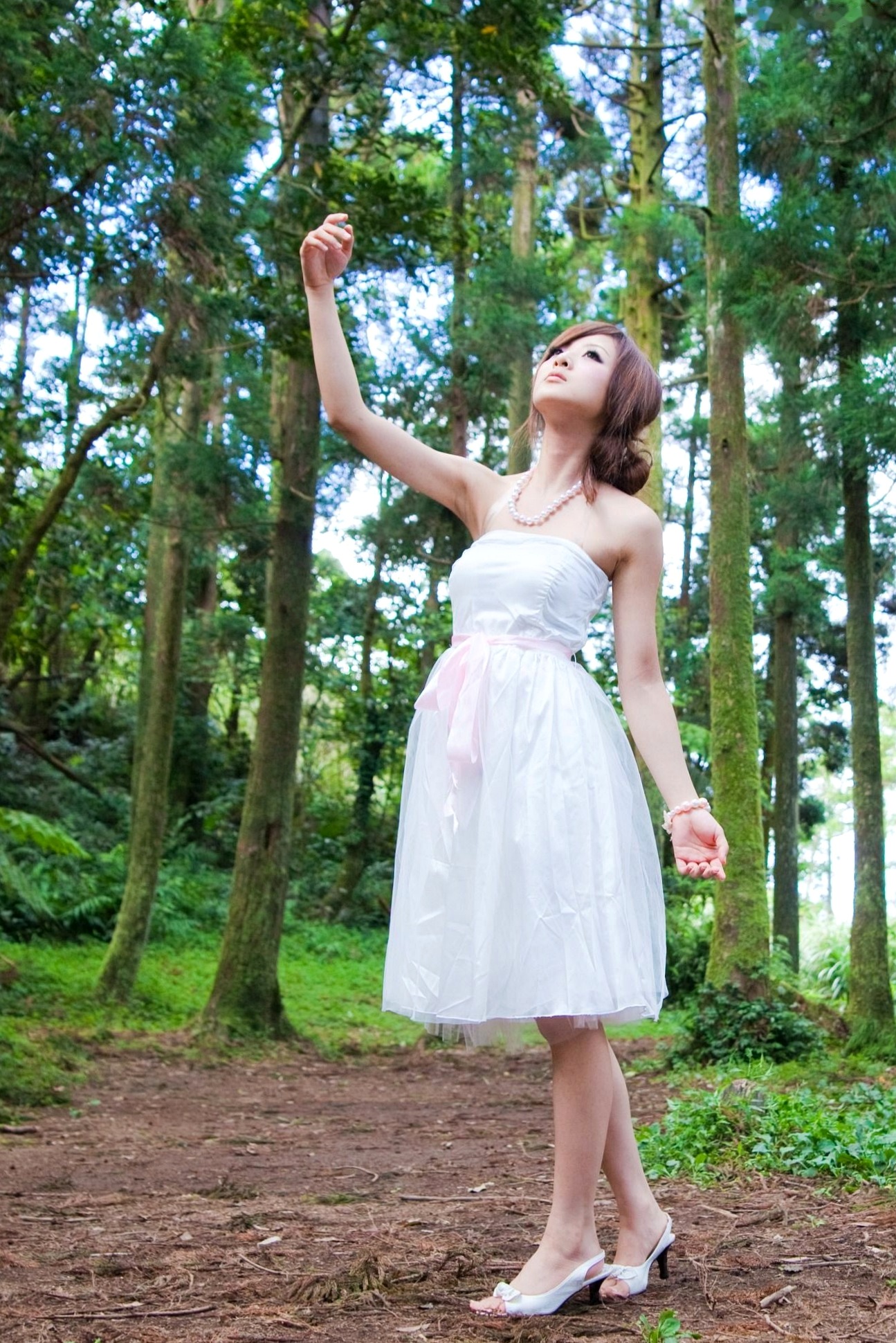 Gallery - 台湾正妹Mikako张凯洁黑白摄影写真_阳明山竹子湖唯美外拍_冷艳气质私房女神集锦台湾气质户外私房照冷艳 女神私房照_秀色女神 - image 41