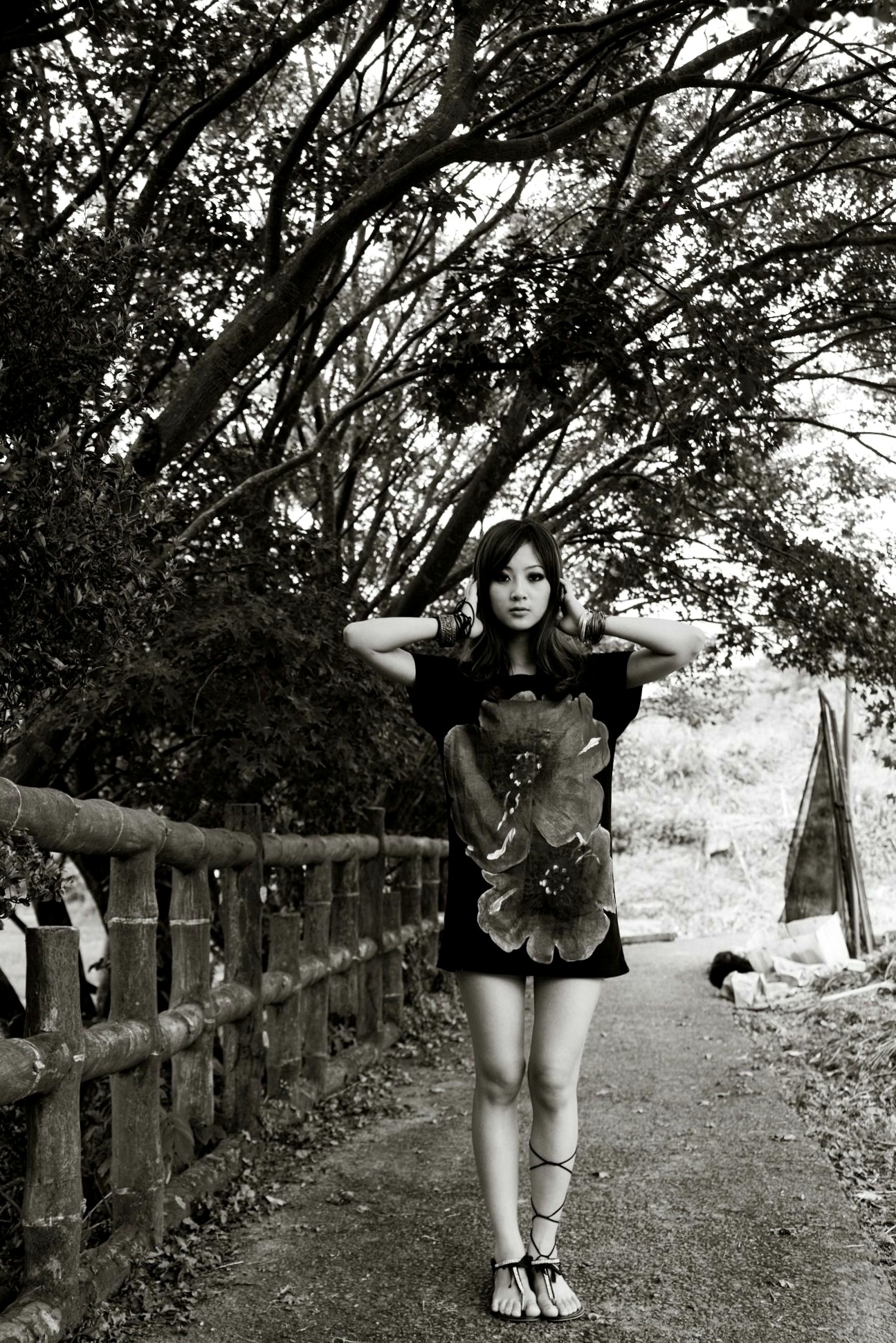 Gallery - 台湾正妹Mikako张凯洁黑白摄影写真_阳明山竹子湖唯美外拍_冷艳气质私房女神集锦台湾气质户外私房照冷艳 女神私房照_秀色女神 - image 62