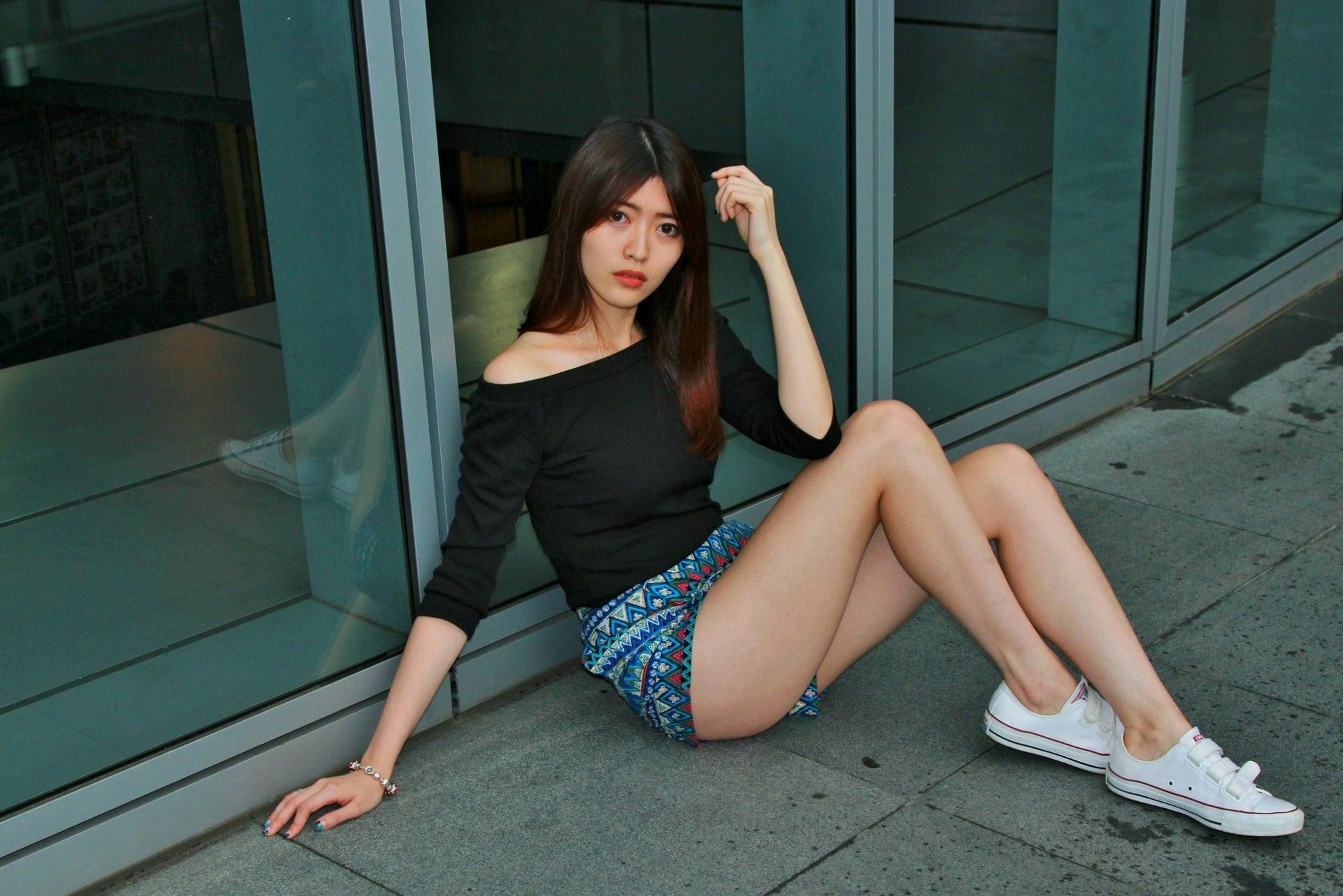 Gallery - 台湾正妹_ Brindy薛薛《板橋外拍》时尚街拍写真，演绎都市清纯邻家女神范儿[67P]台湾街拍清新气质美腿 女神私房照_秀色女神 - image 11