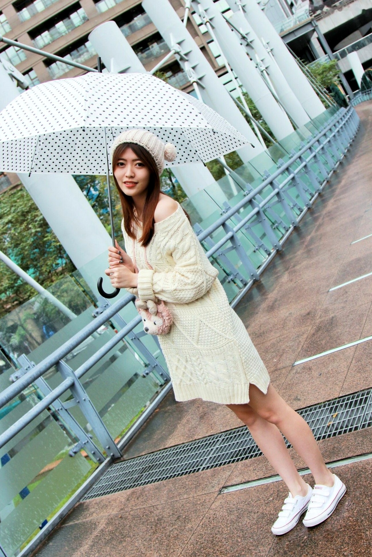 Gallery - 台湾正妹_ Brindy薛薛《板橋外拍》时尚街拍写真，演绎都市清纯邻家女神范儿[67P]台湾街拍清新气质美腿 女神私房照_秀色女神 - image 53