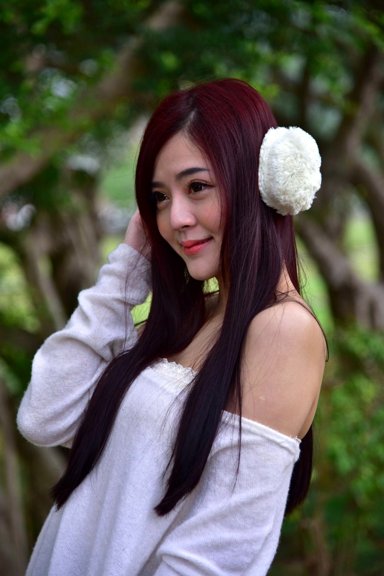 Gallery - 台湾正妹姜雨姗双溪公园户外写真，古典红旗袍搭配黑丝尽显娇媚气质台湾旗袍黑丝户外气质 女神私房照_秀色女神 - image 6