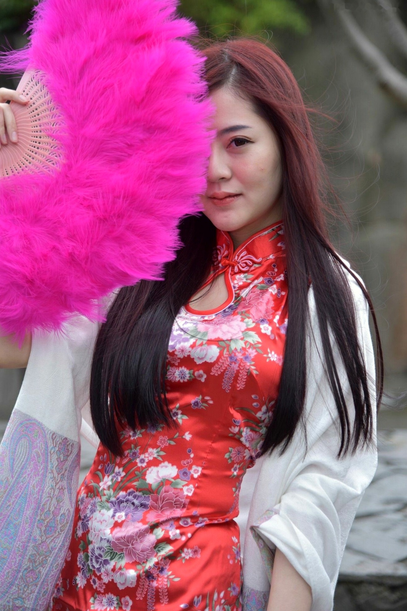 Gallery - 台湾正妹姜雨姗双溪公园户外写真，古典红旗袍搭配黑丝尽显娇媚气质台湾旗袍黑丝户外气质 女神私房照_秀色女神 - image 18