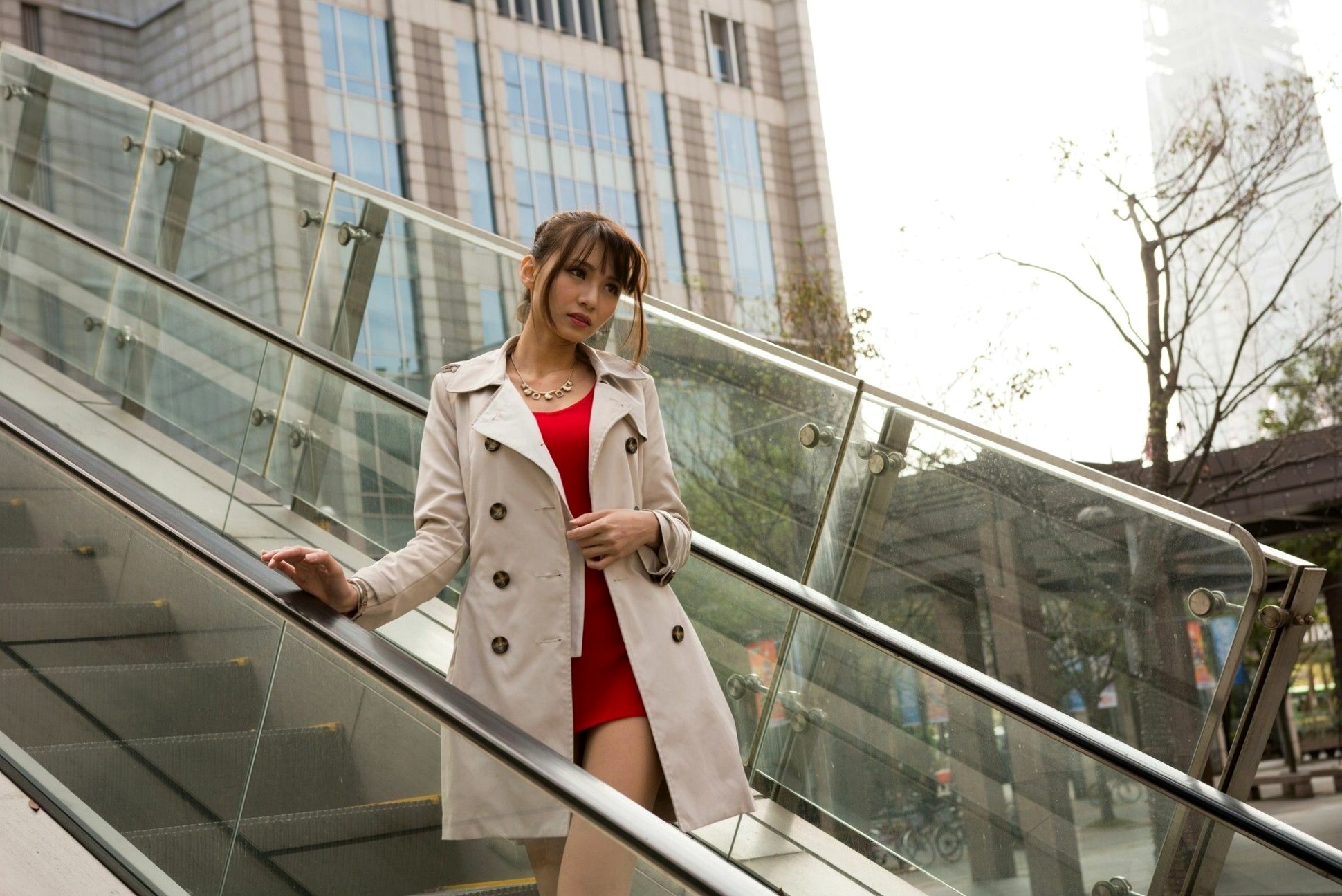 Gallery - 台湾正妹蔡译心Candice信义区街拍，时尚风衣搭配红裙，气质御姐秀修长美腿台湾街拍气质美腿御女郎 - Royal Lady  女神私房照_秀色女神 - image 61