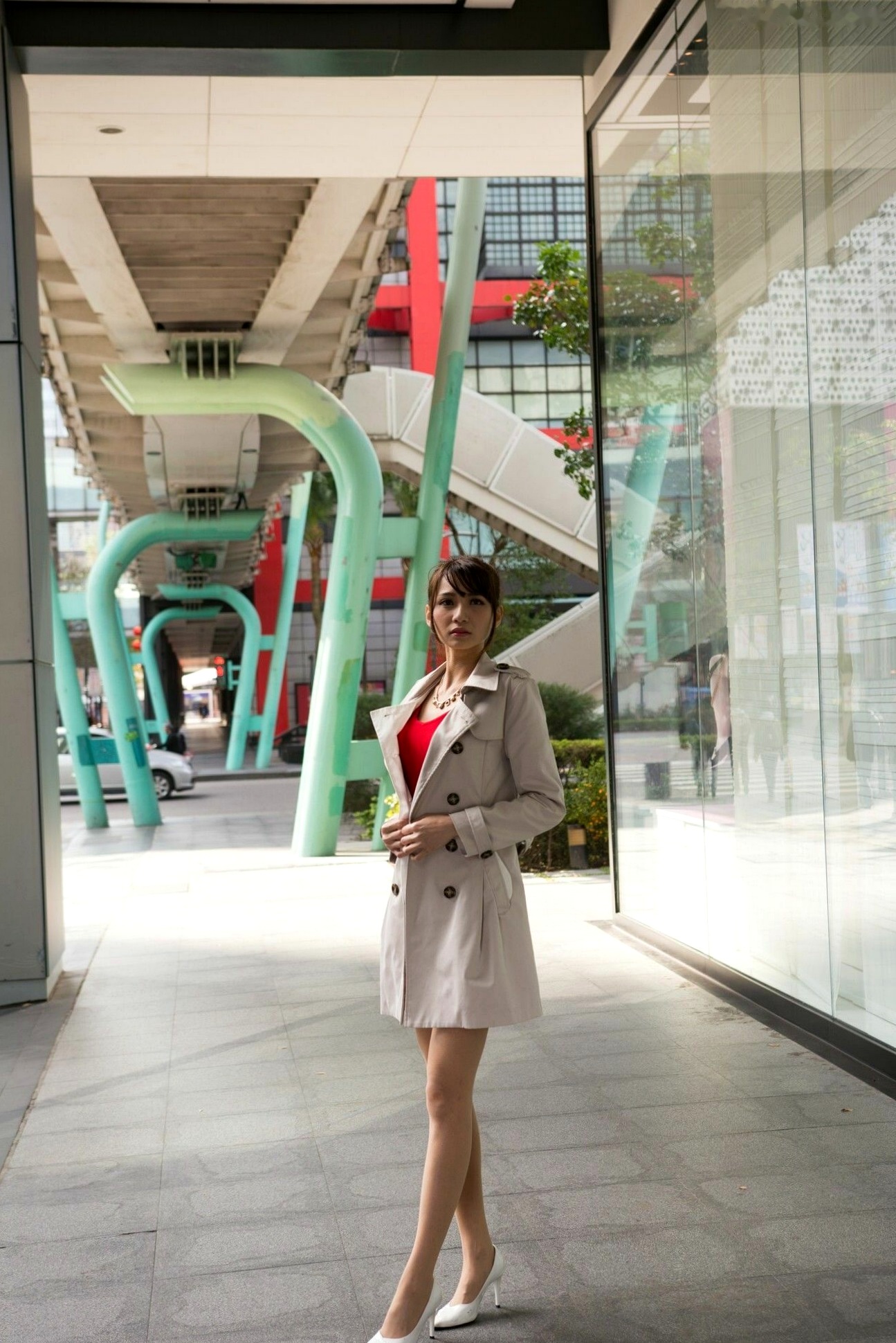 Gallery - 台湾正妹蔡译心Candice信义区街拍，时尚风衣搭配红裙，气质御姐秀修长美腿台湾街拍气质美腿御女郎 - Royal Lady  女神私房照_秀色女神 - image 65