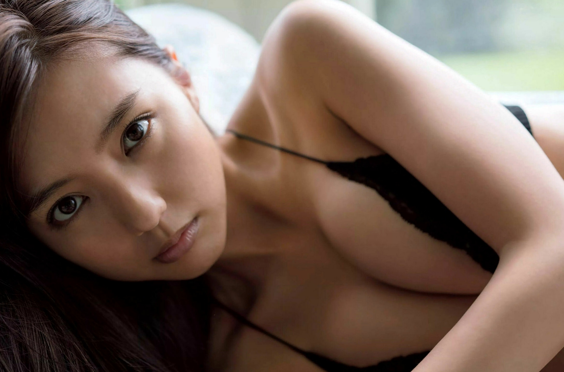 Gallery - FLASH杂志写真群星荟萃：山崎真实、板野友美、广濑爱丽丝、森咲智美等名模泳装私房实拍集日本性感比基尼诱惑女神 女神私房照_秀色女神 - image 3