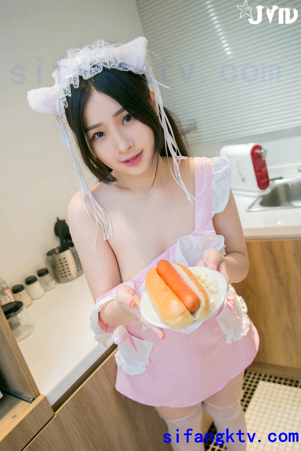 Gallery - JVID模特 - model合集：极品女神化身性感厨娘与可爱女仆，上演极致色气私房诱惑，大尺度角色扮演视觉盛宴性感制服女仆角色扮演JVID 女神私房照_秀色女神 - image 160