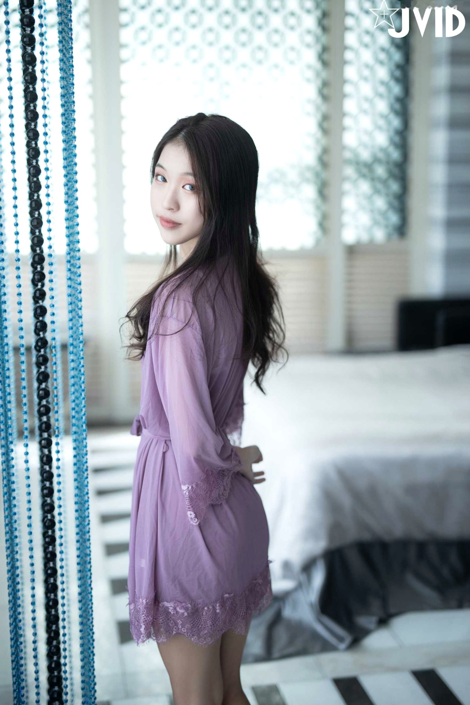 JVID-淇淇-鮮果花漾輕乳-現役大學生私房居家唯美攝影，上演純欲天花板的極致誘惑與大尺度視覺放送