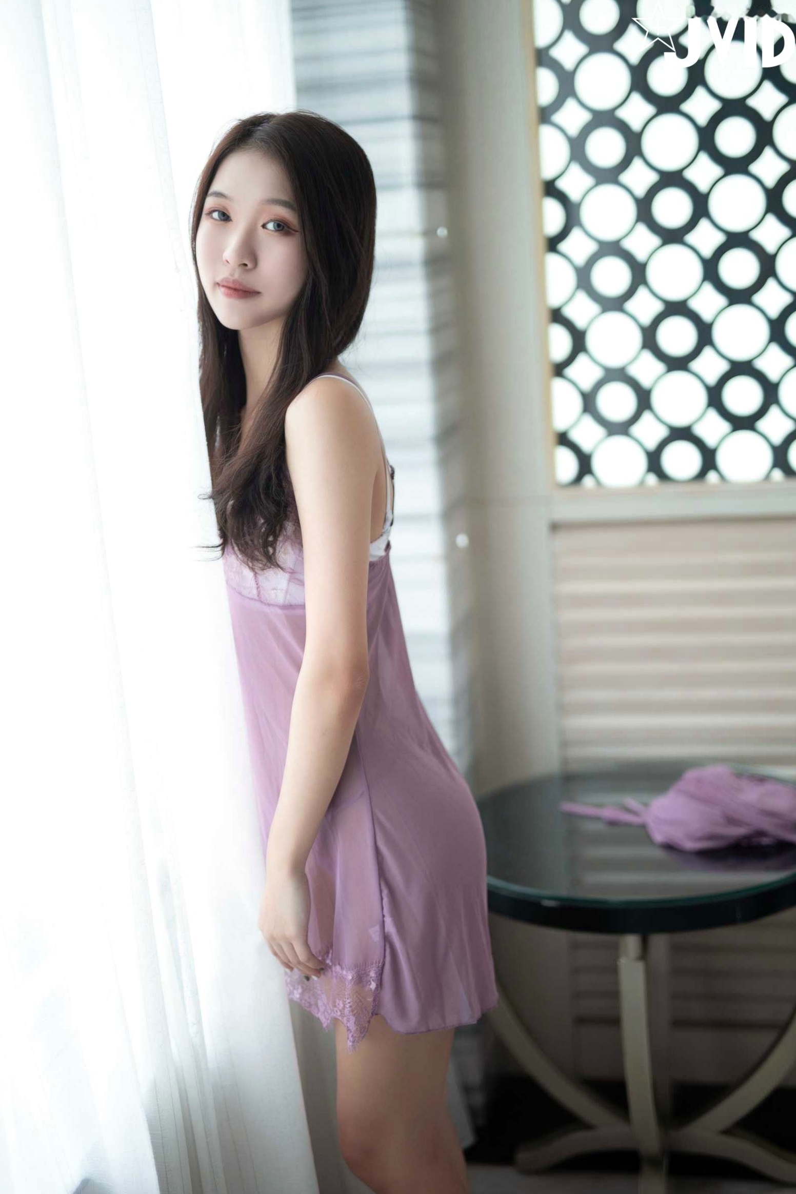 JVID-淇淇-鮮果花漾輕乳-現役大學生私房居家唯美攝影，上演純欲天花板的極致誘惑與大尺度視覺放送