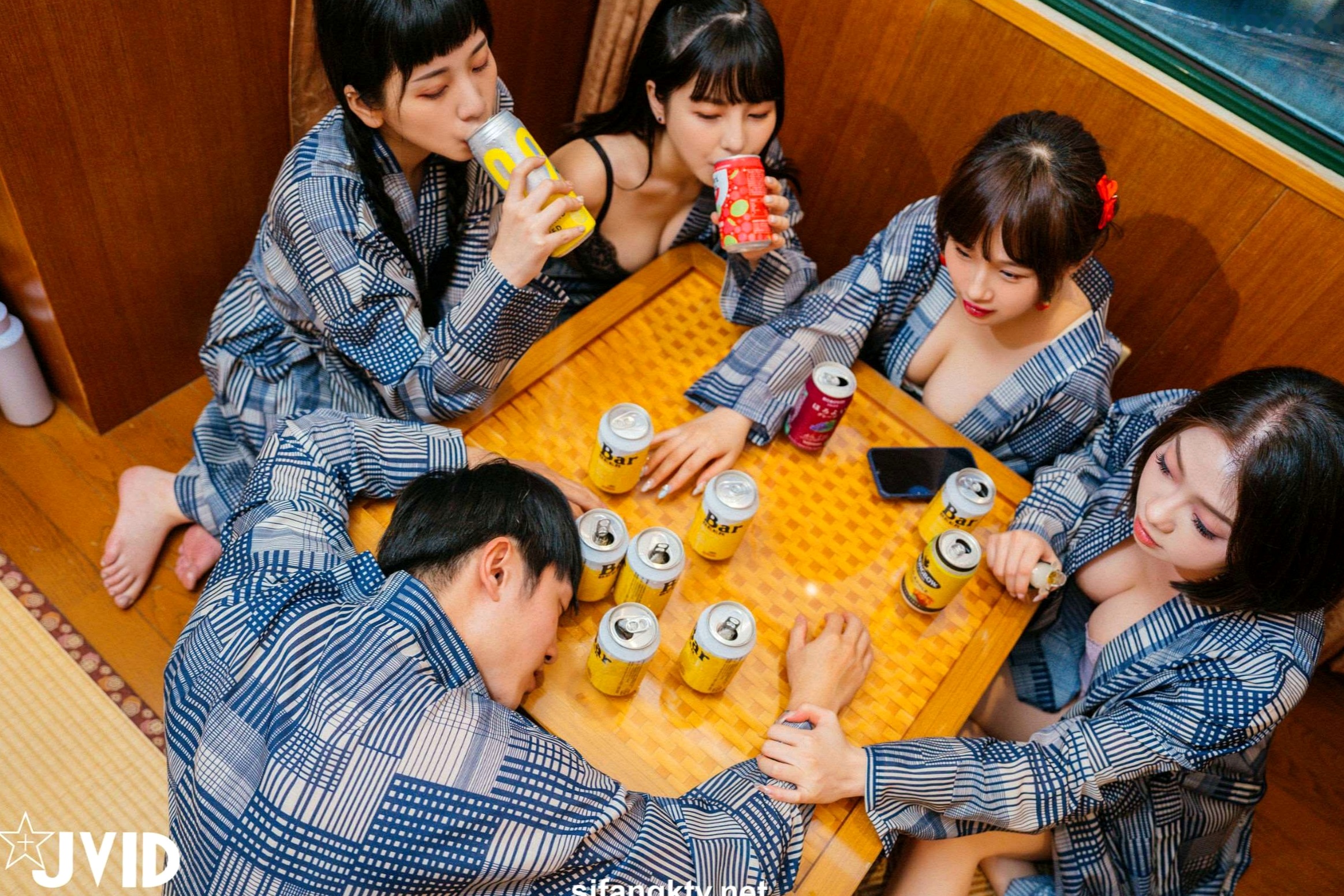 Gallery - JVID-婕咪-月台尼Tiny-雅捷-茶理-私房大尺度诱惑写真-日式浴袍角色扮演-性感床照福利JVID大尺度诱惑私房照性感 女神私房照_秀色女神 - image 20