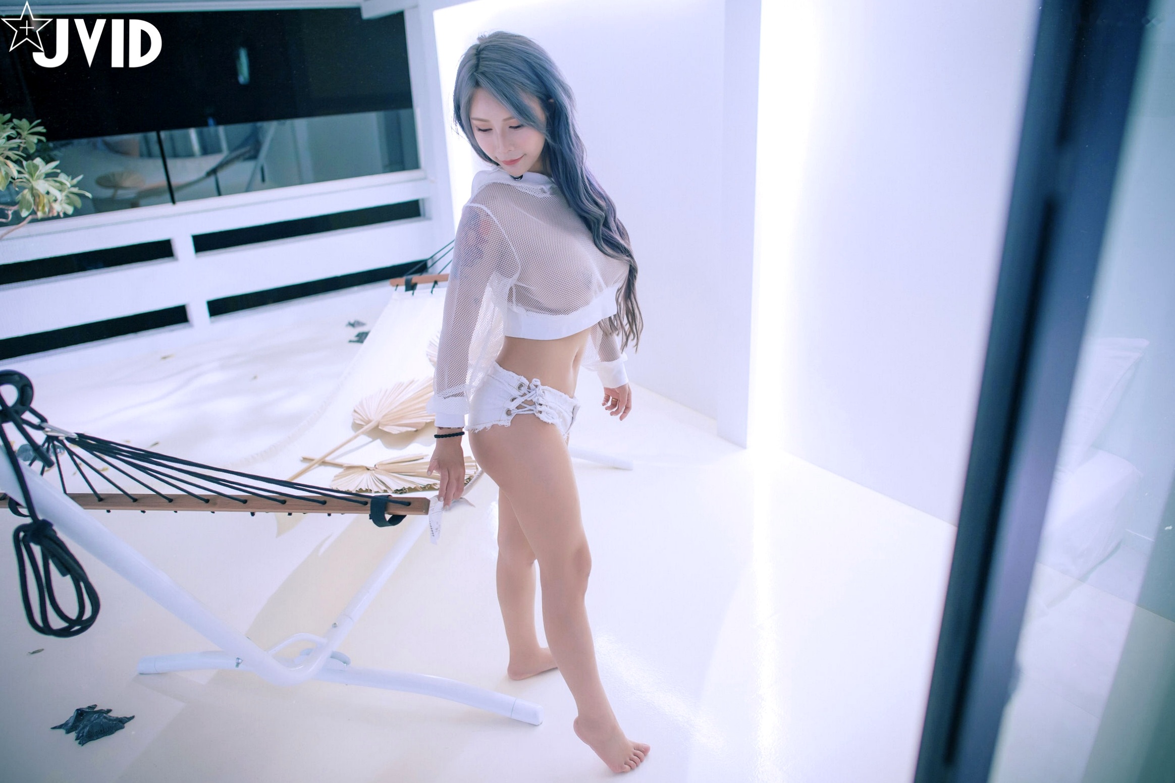 Gallery - JVID艾妃神级美乳私房写真：白纱蕾丝内衣诱惑，展现极致身材的迷人情欲之夜性感尤物人间胸器大尺度JVID 女神私房照_秀色女神 - image 9