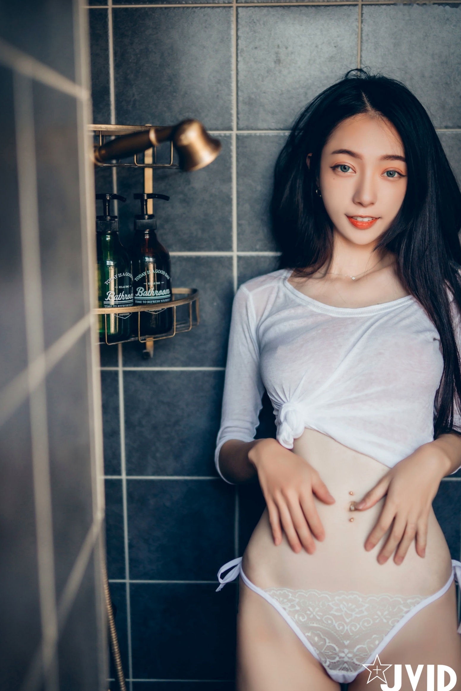 Gallery - JVID模特 - model飘飘：日式和风私房写真，性感浴衣与个性纹身演绎极致女神魅力JVID性感诱惑女神内衣 女神私房照_秀色女神 - image 17