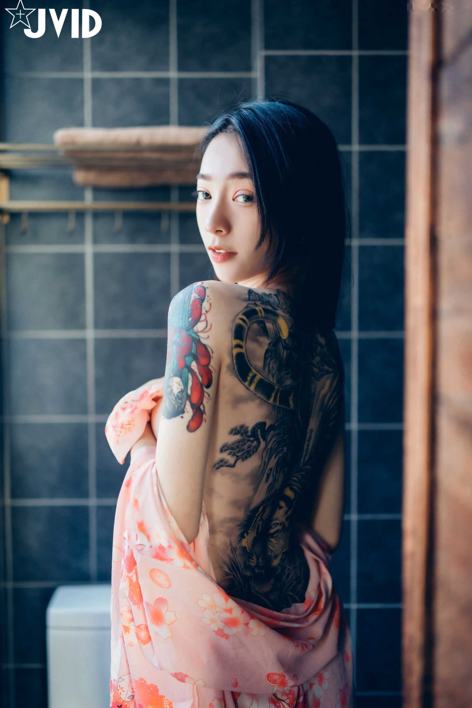 Gallery - JVID模特 - model飘飘：日式和风私房写真，性感浴衣与个性纹身演绎极致女神魅力JVID性感诱惑女神内衣 女神私房照_秀色女神 - image 68