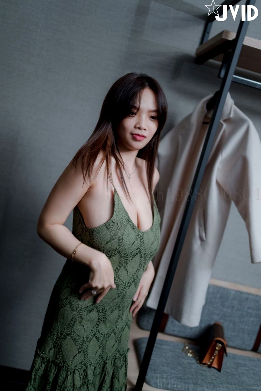 Gallery - JVID写真：火辣巨乳女房东角色扮演，私房诱惑大尺度系列套图与视频JVID性感诱惑波涛胸涌大尺度 女神私房照_秀色女神 - image 1